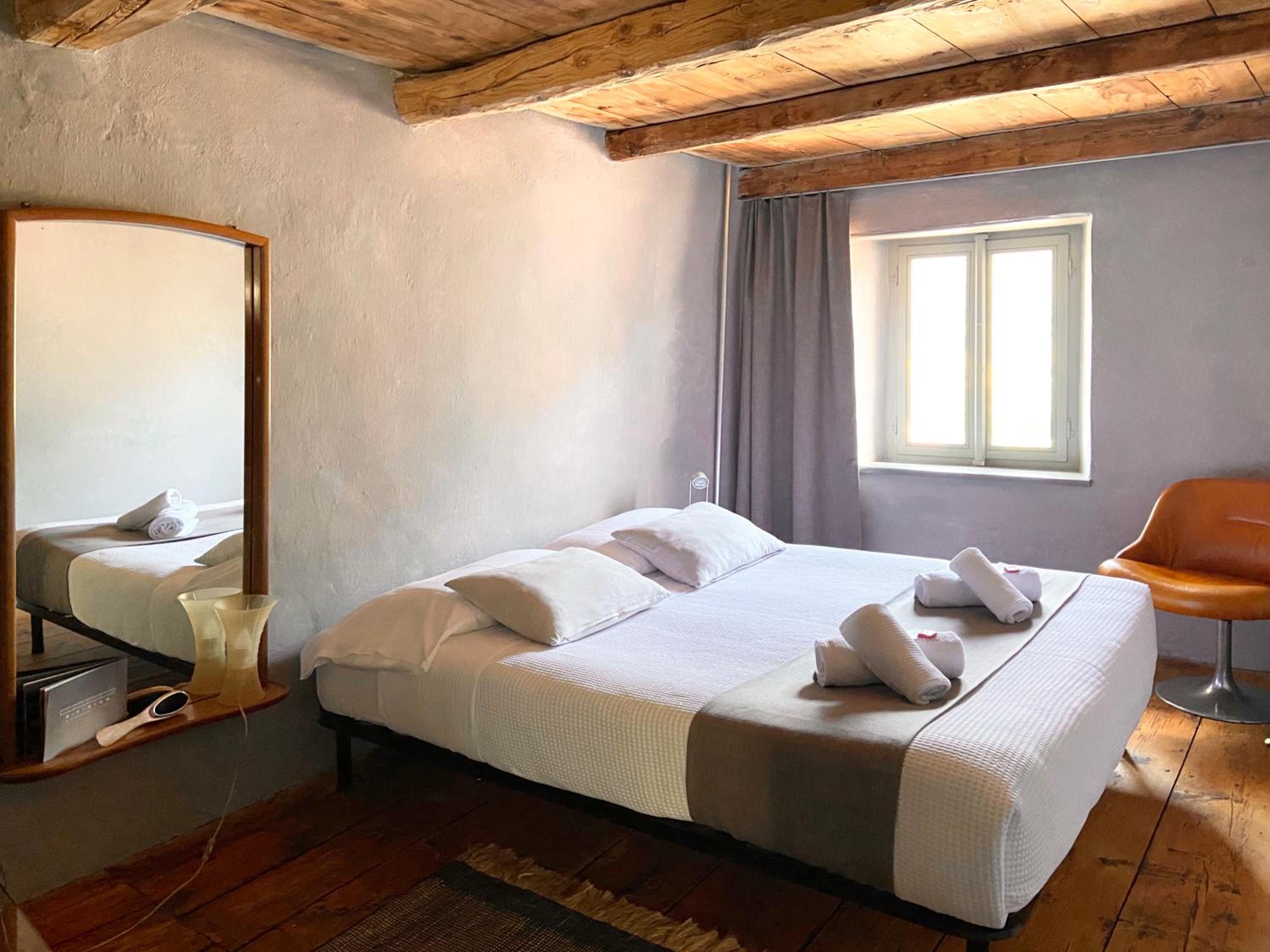 Four-Bedroom House photo 2