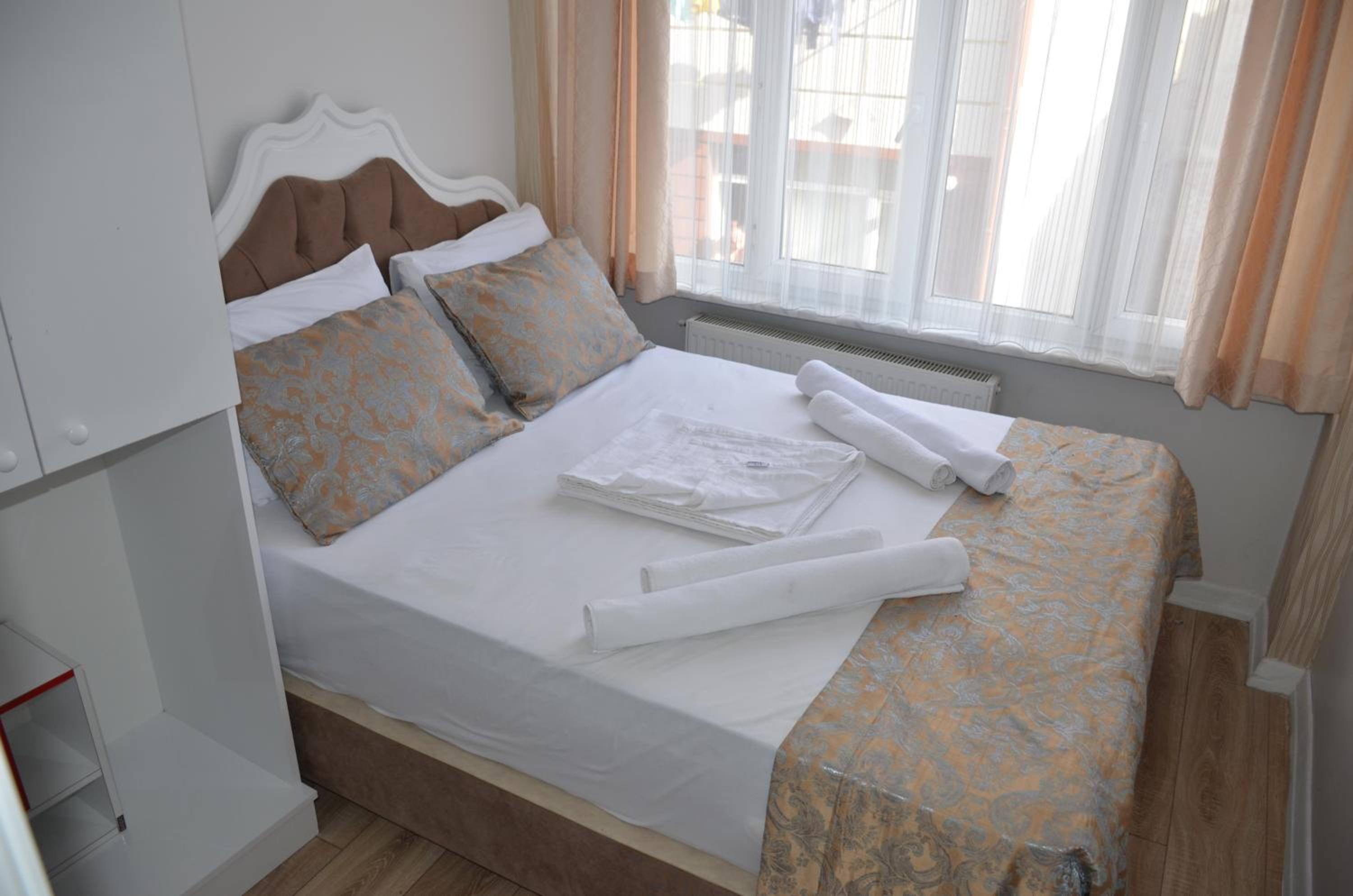 Large Single Room photo 2