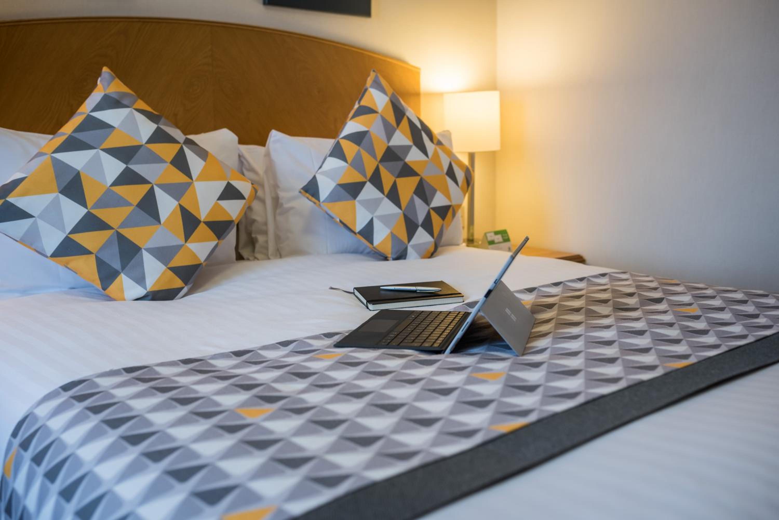 Standard Room with Two Single Beds - Photo 12