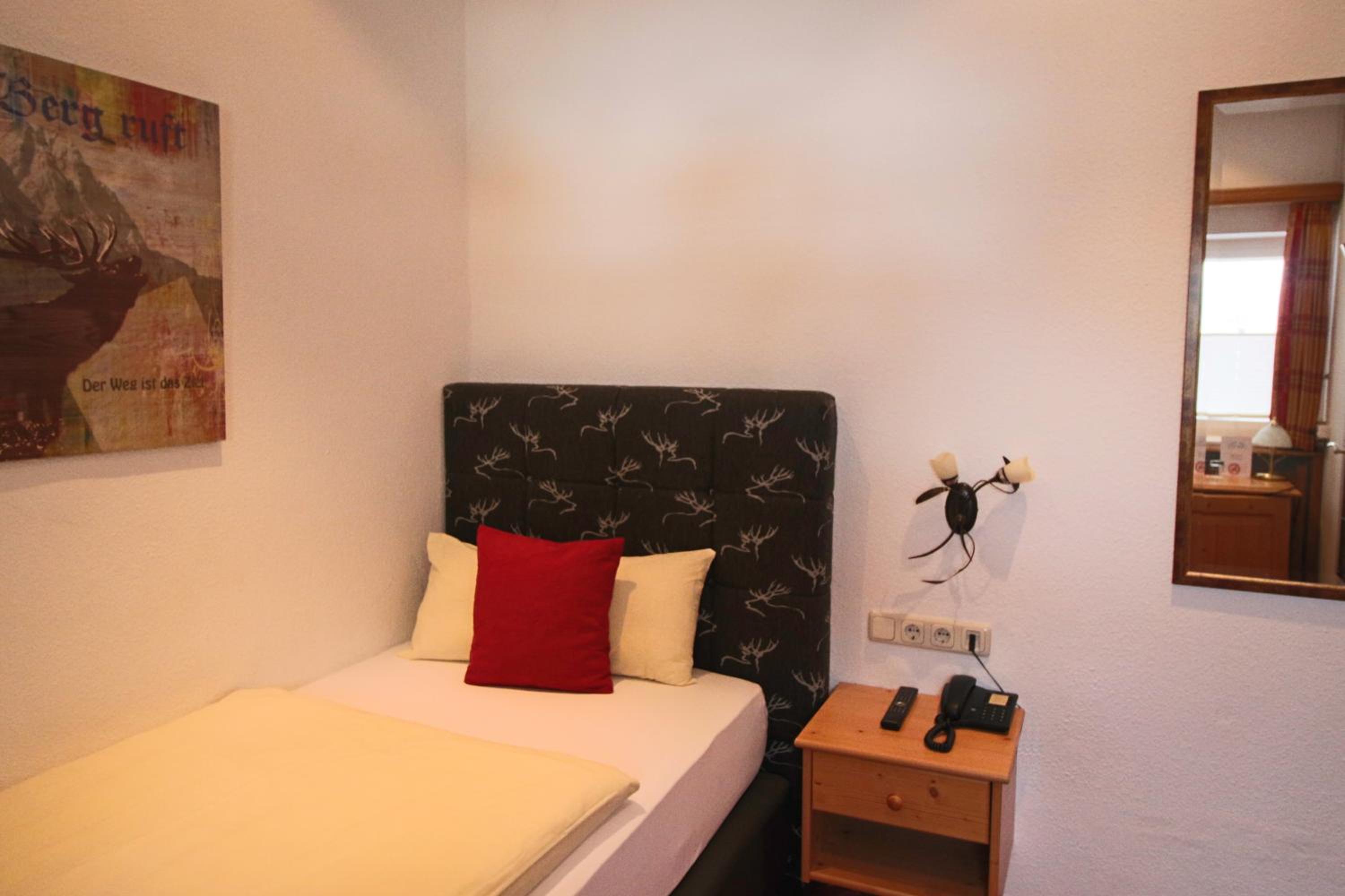 Single Room photo 1