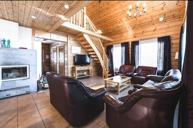 Three-Bedroom Cottage with Sauna photo 1