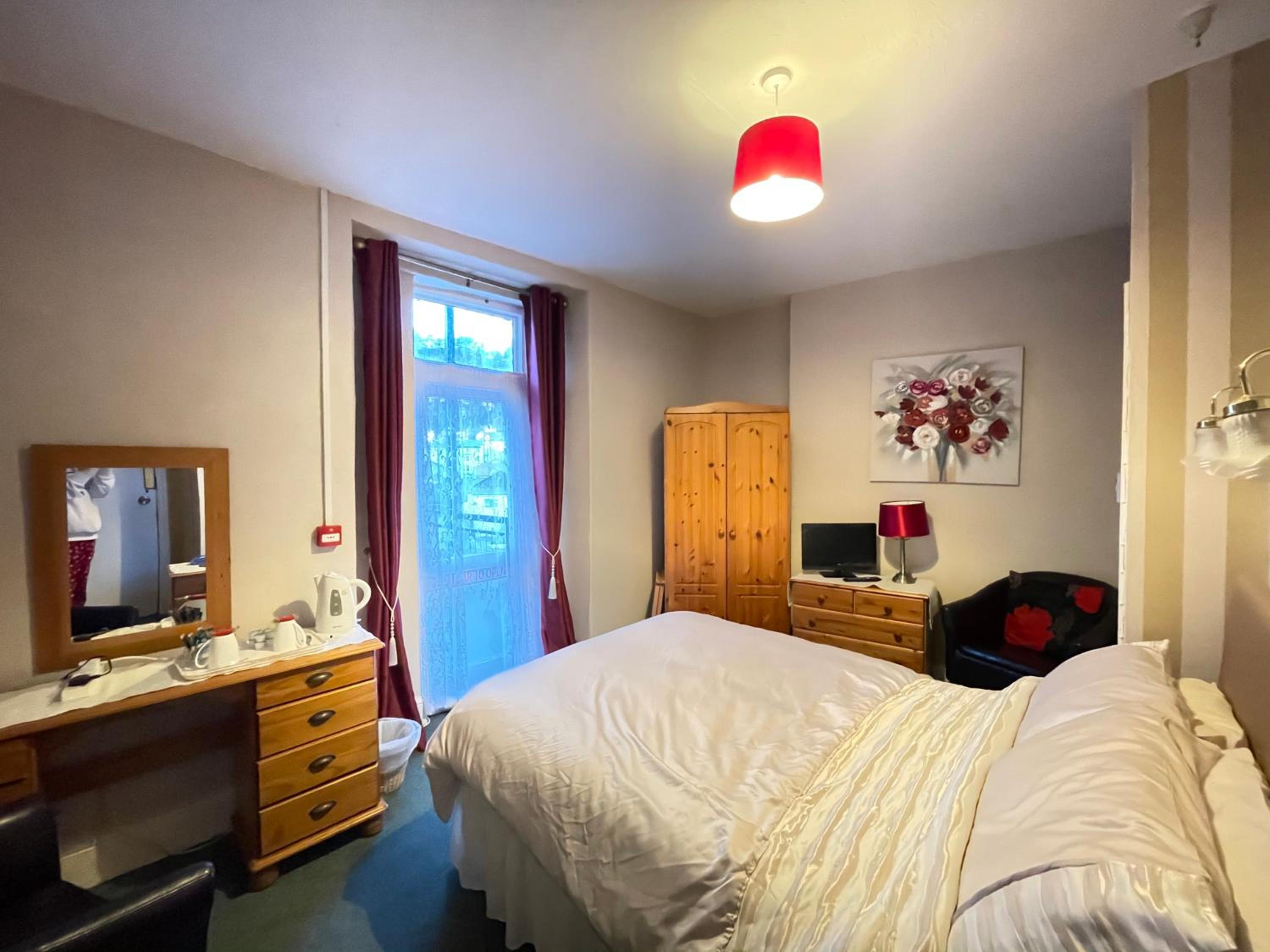 Budget Double Room photo 2