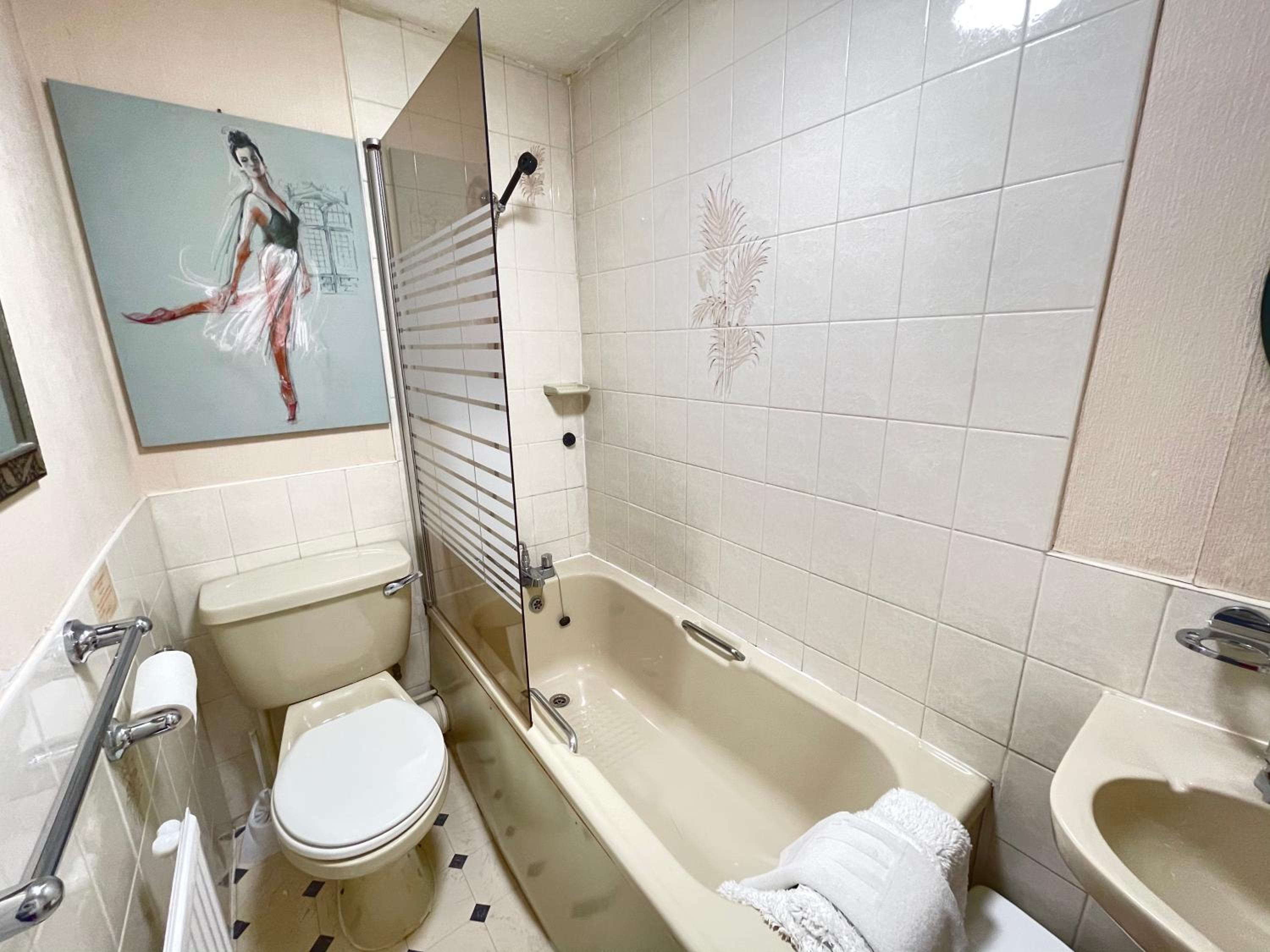 Small Double Room - Photo 3