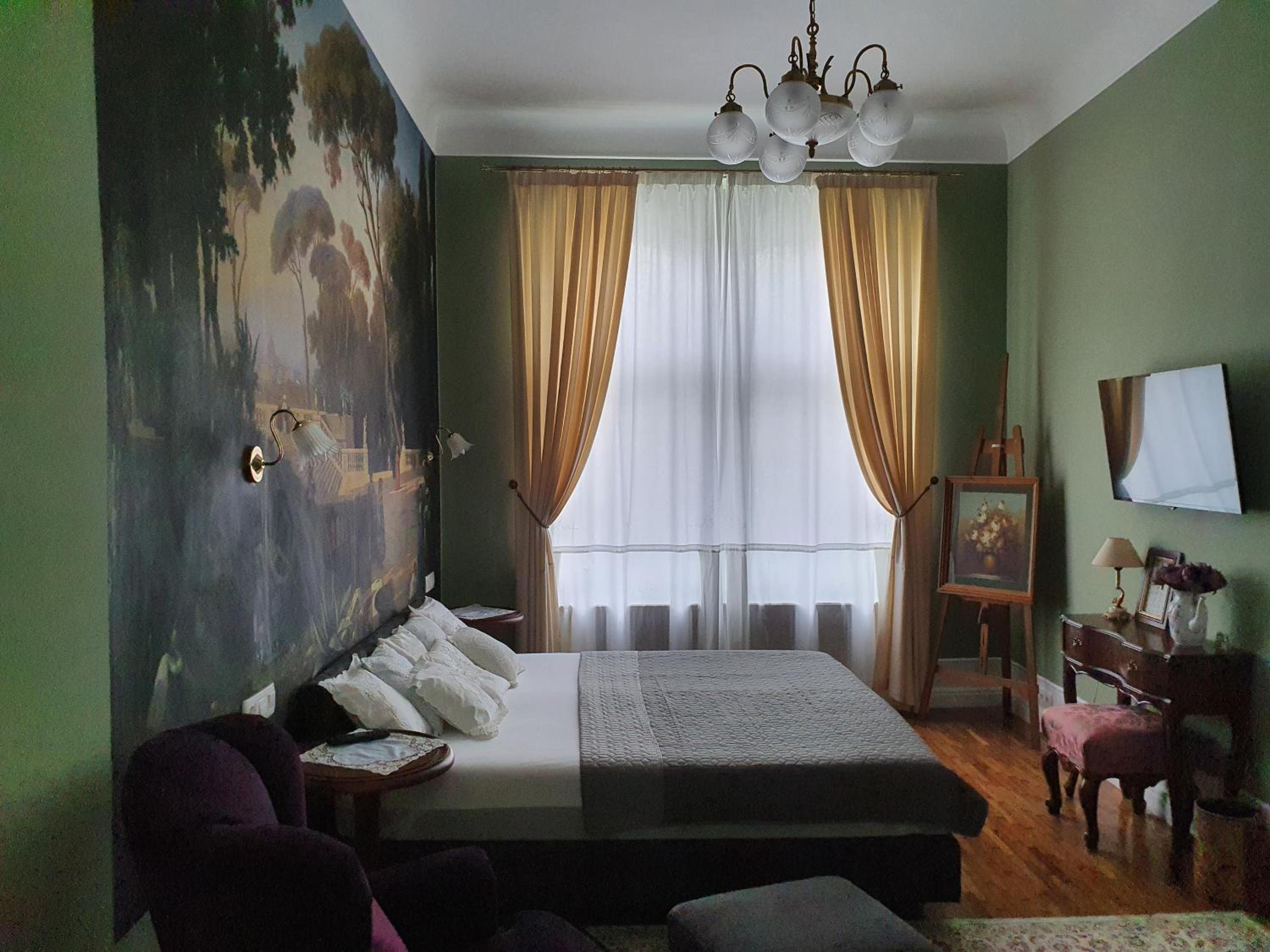 One-Bedroom Apartment - Photo 6