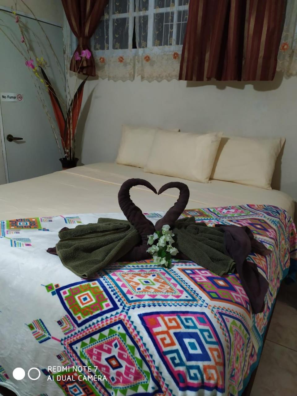 Triple Room with Balcony - Photo 11