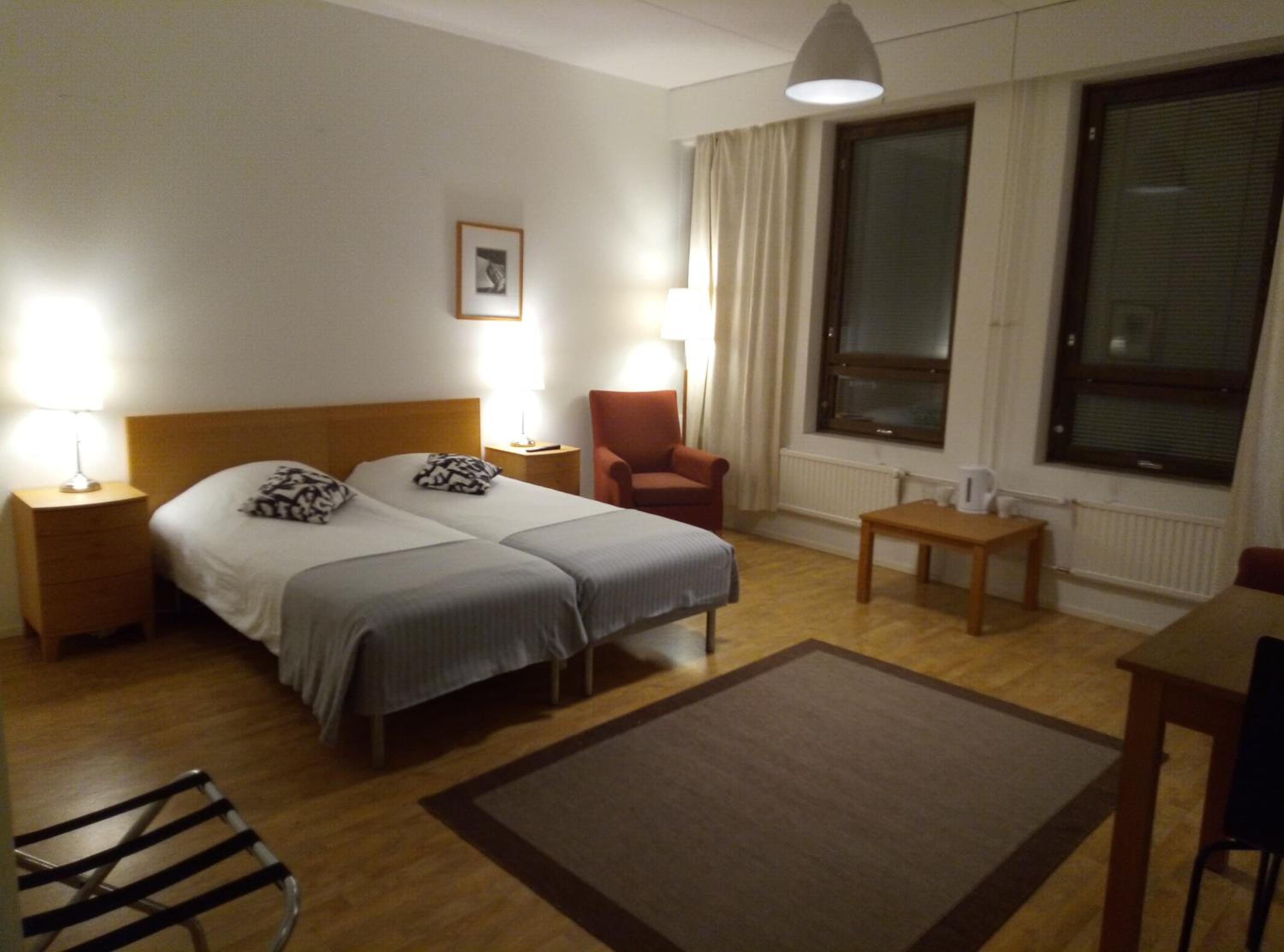 Double or Twin Room with Shared Bathroom photo 1