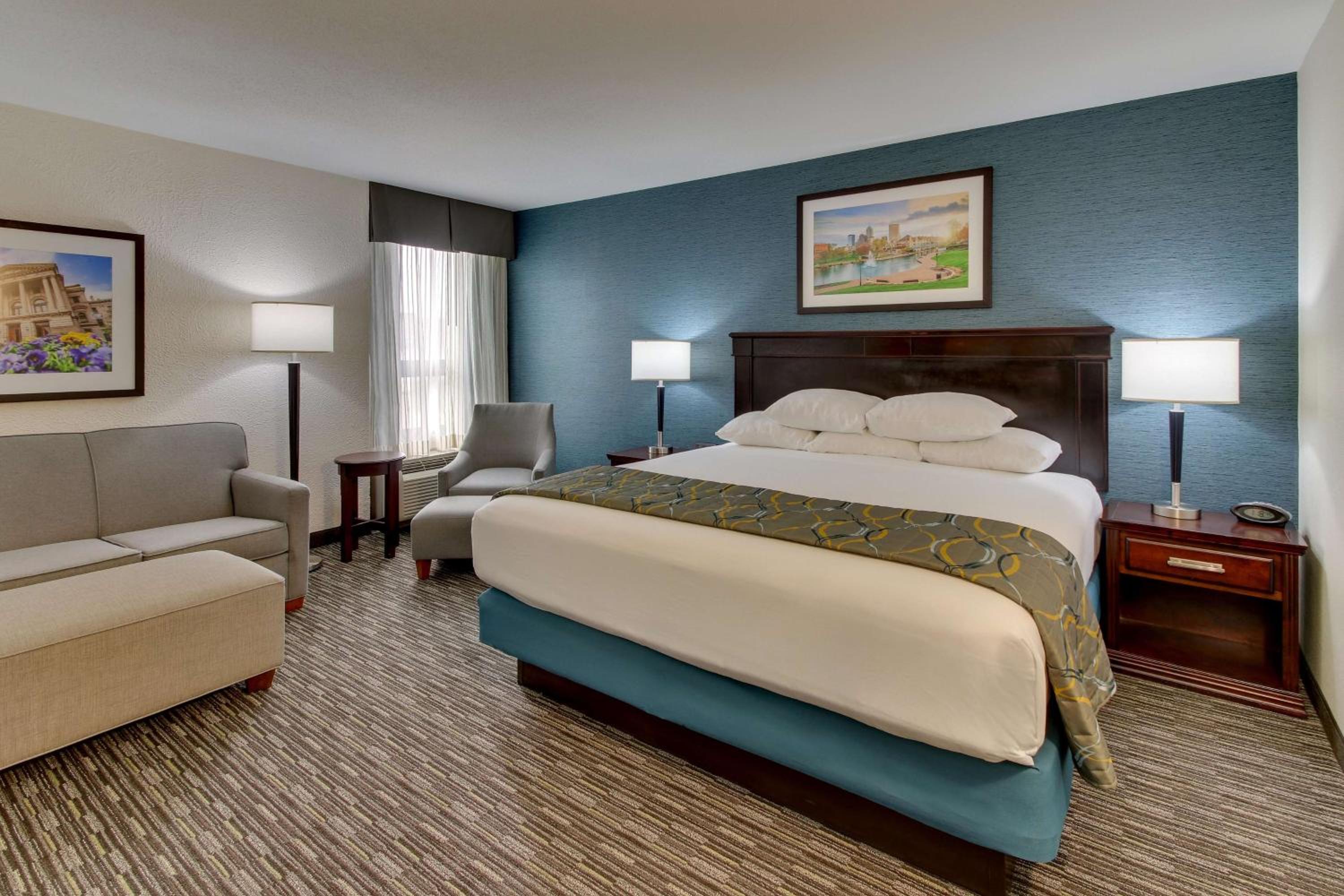 King Suite with Sofa Bed - Photo 2