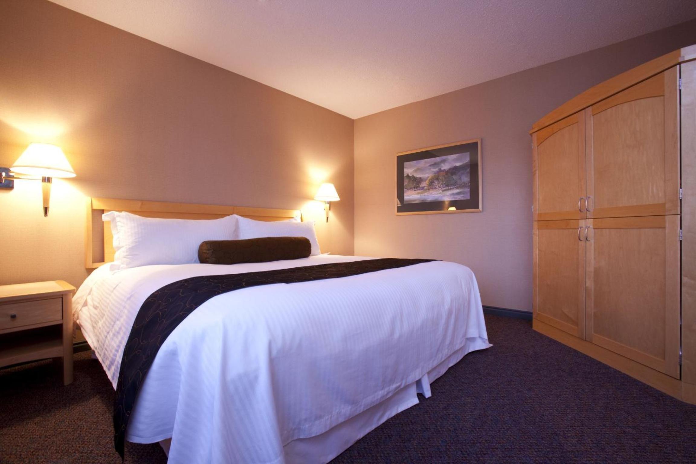 Standard King Room - Photo 5