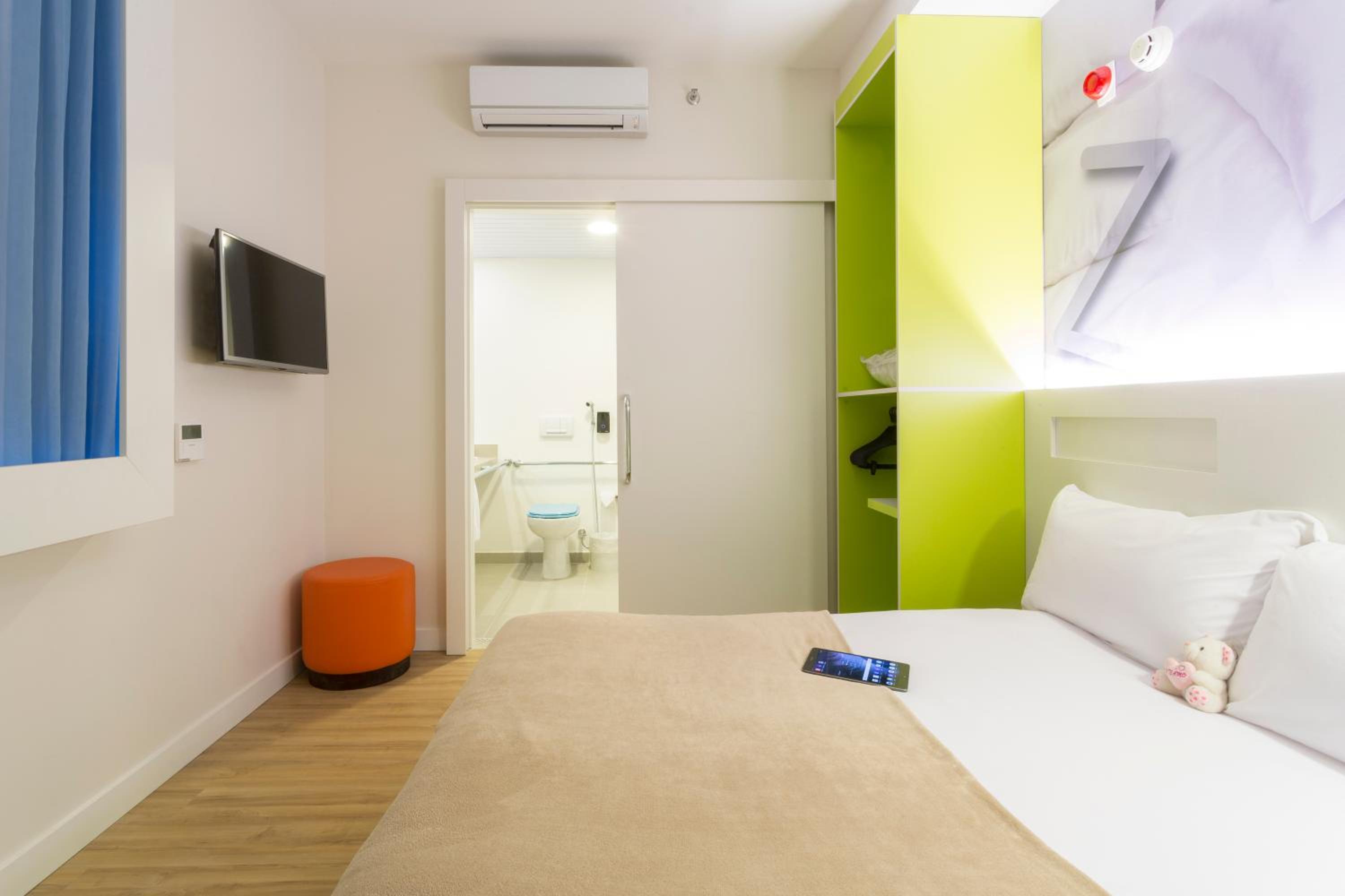 Available room