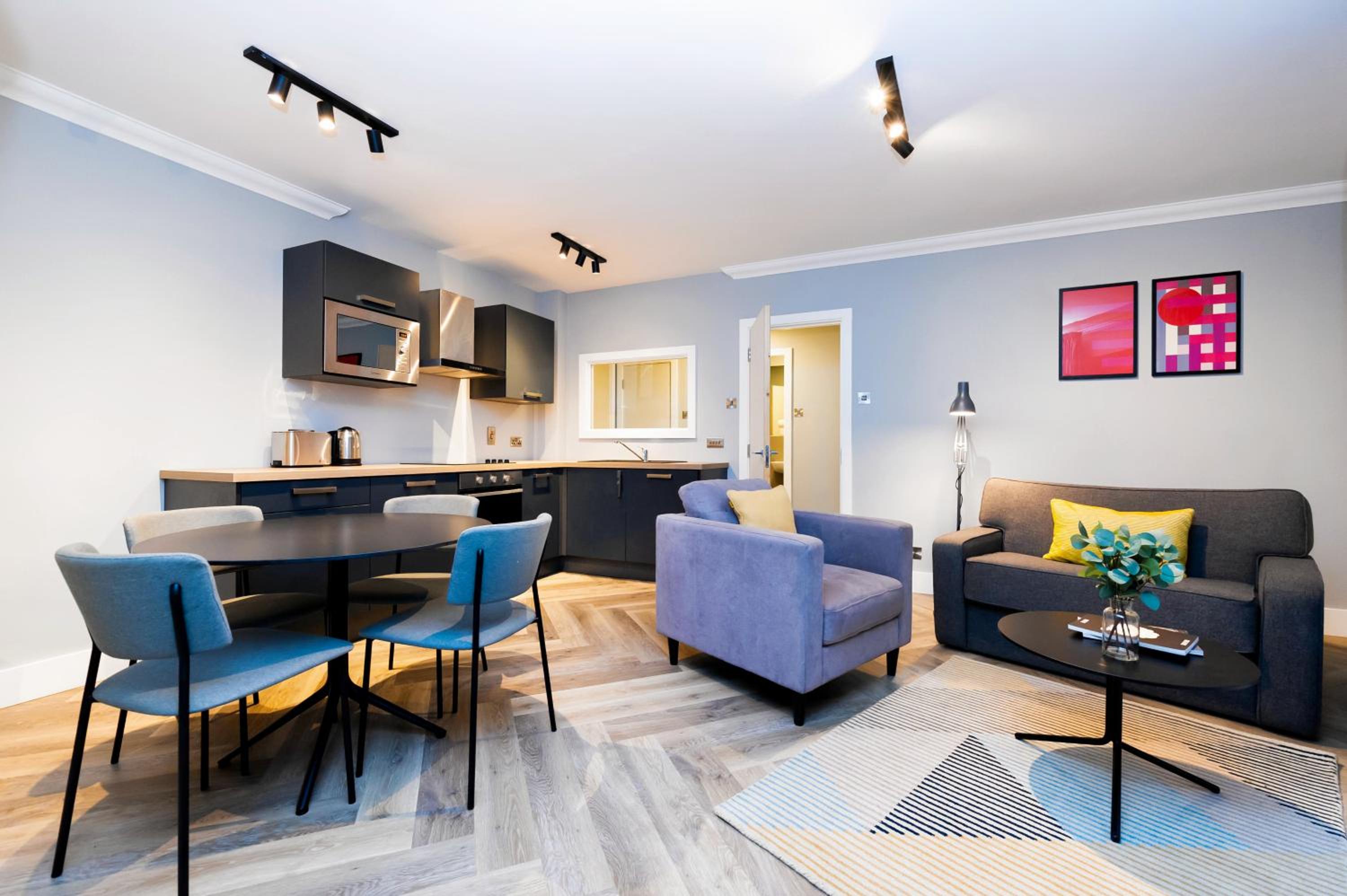 One-Bedroom Apartment