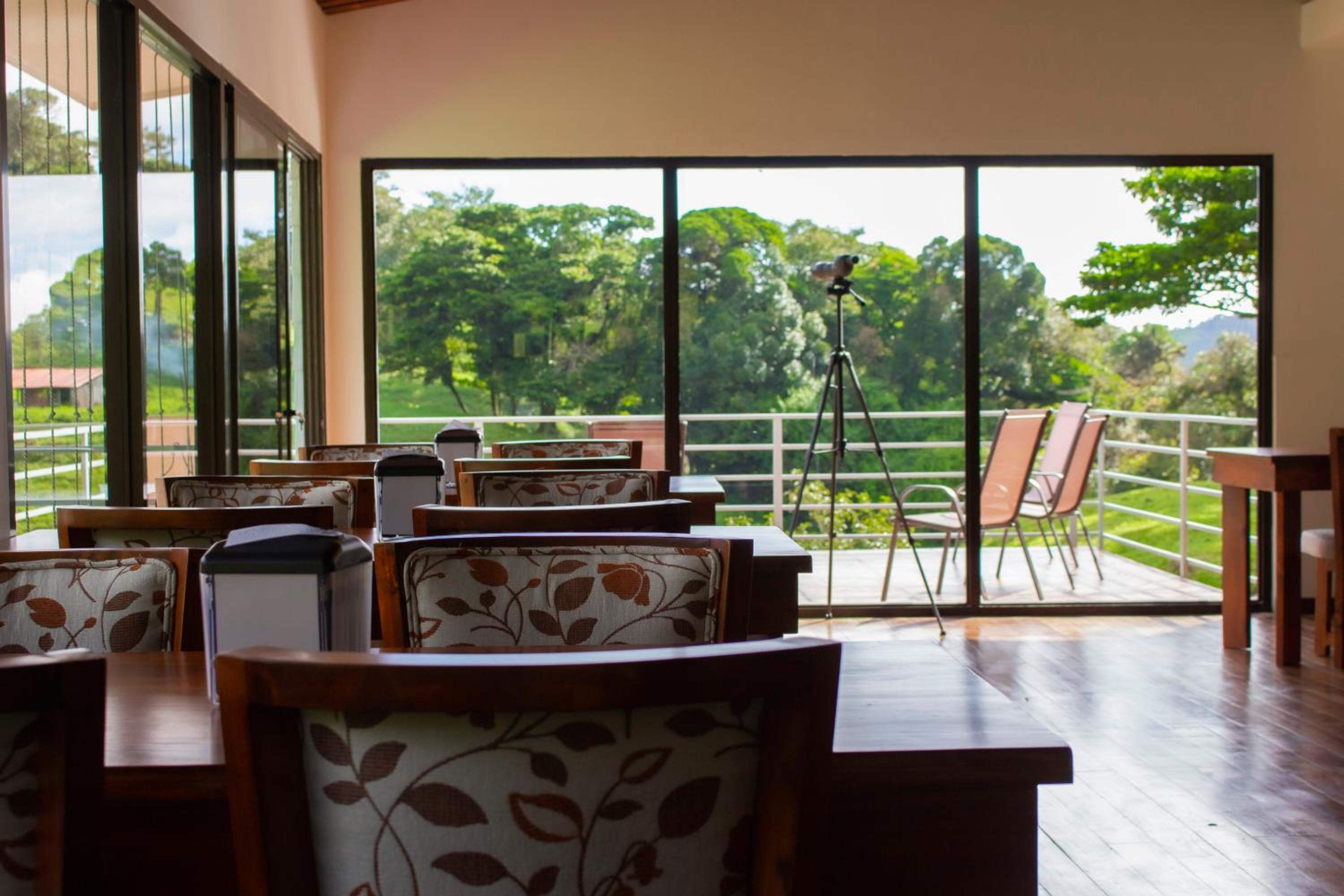 Double Room with Mountain View - Photo 5