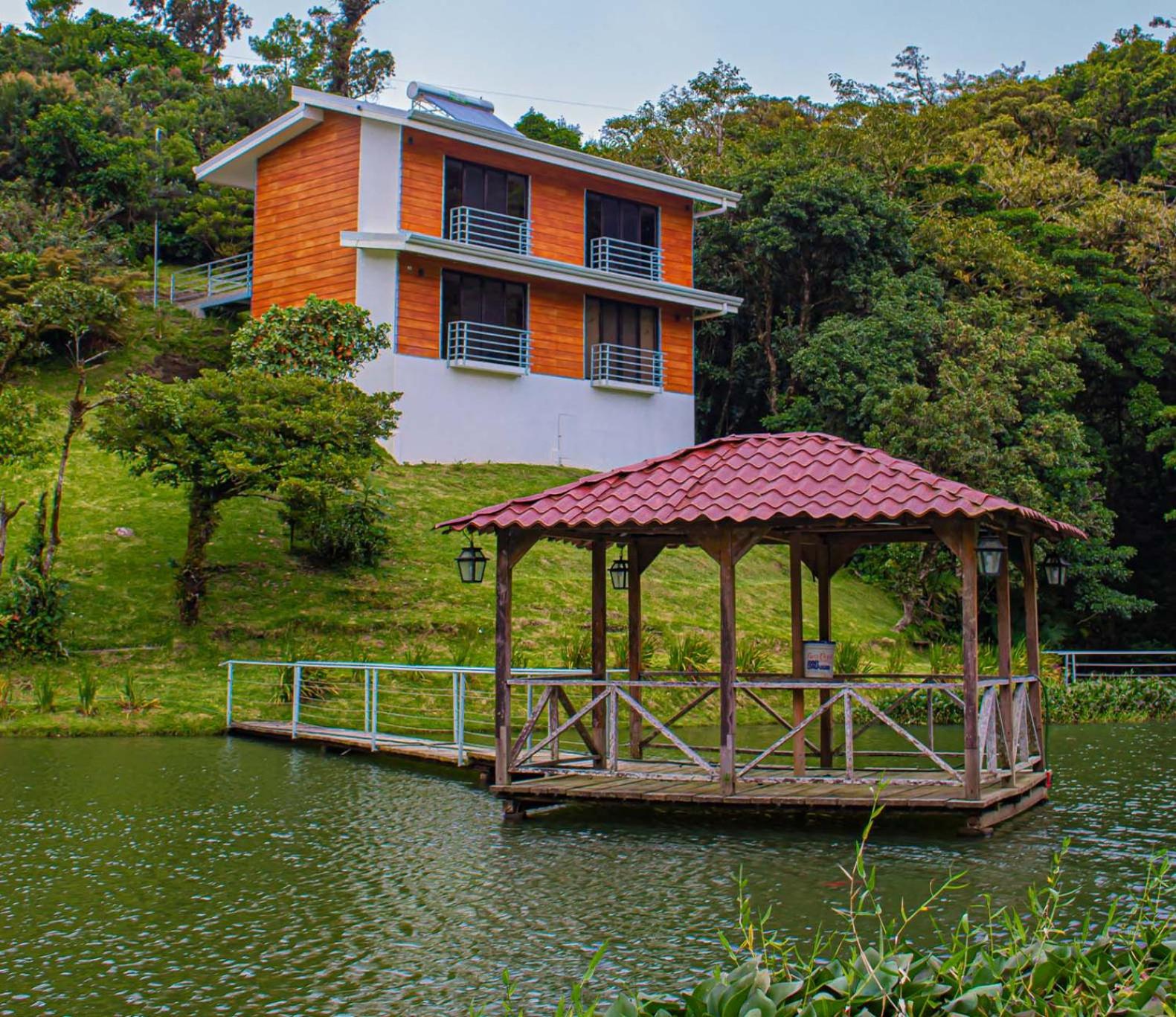 Double Room with Balcony - Photo 23