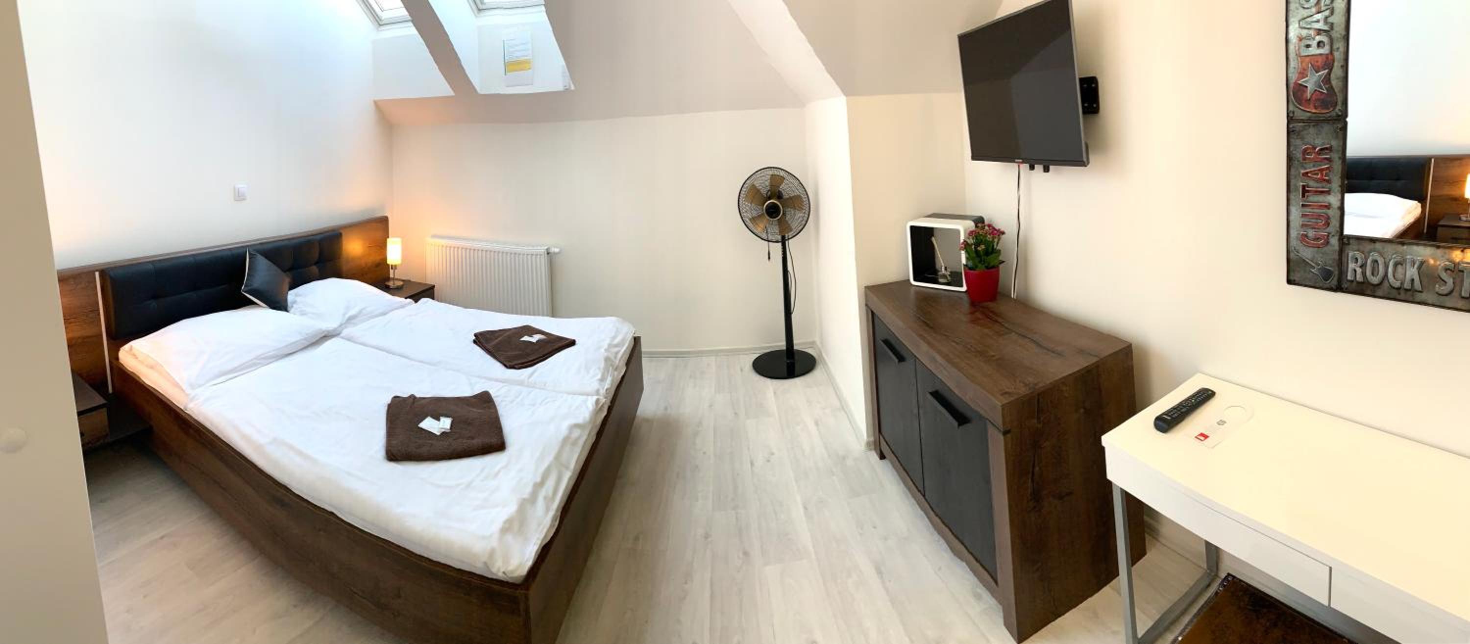 Deluxe Double Room - Photo 6