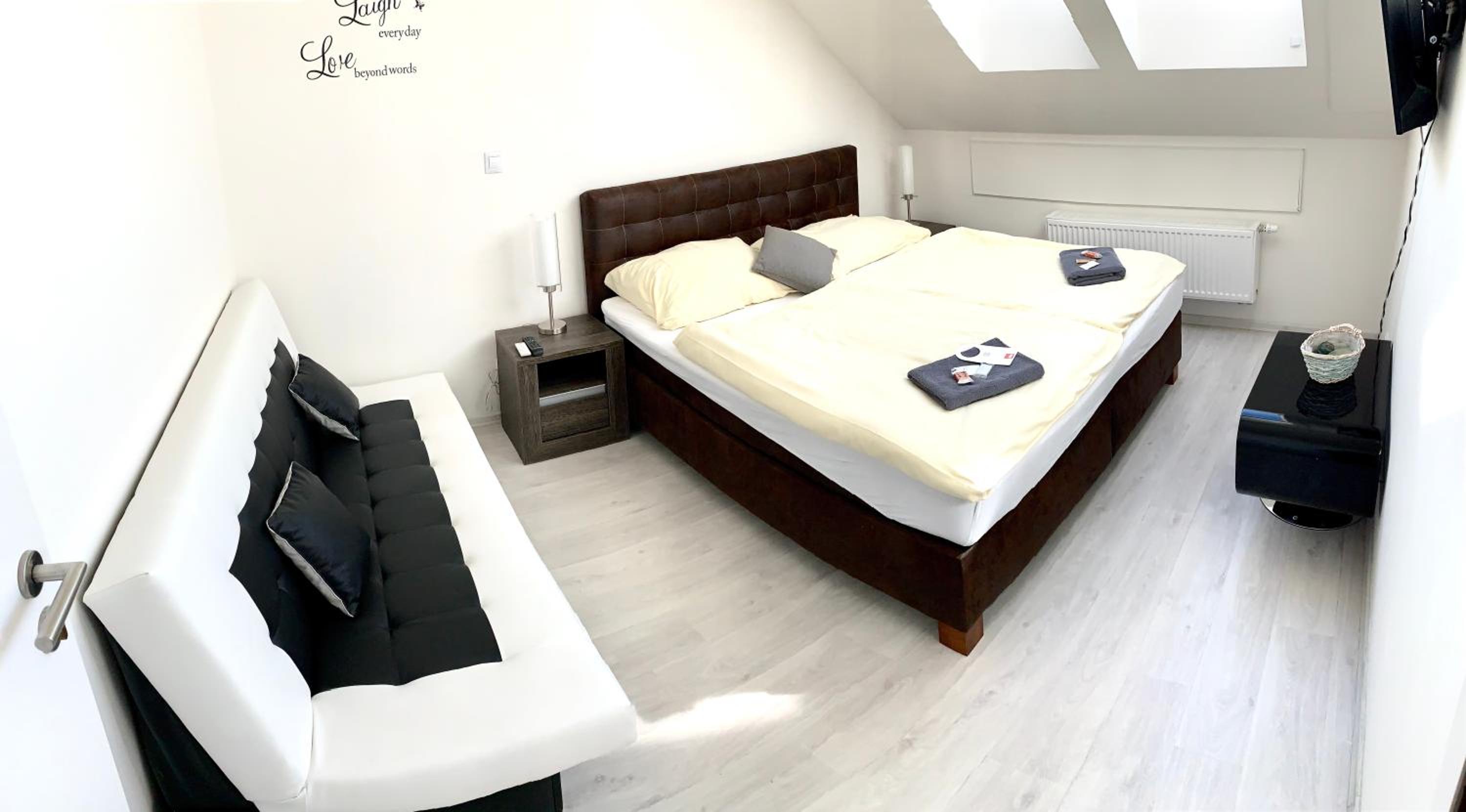 Deluxe Family Room - Photo 4