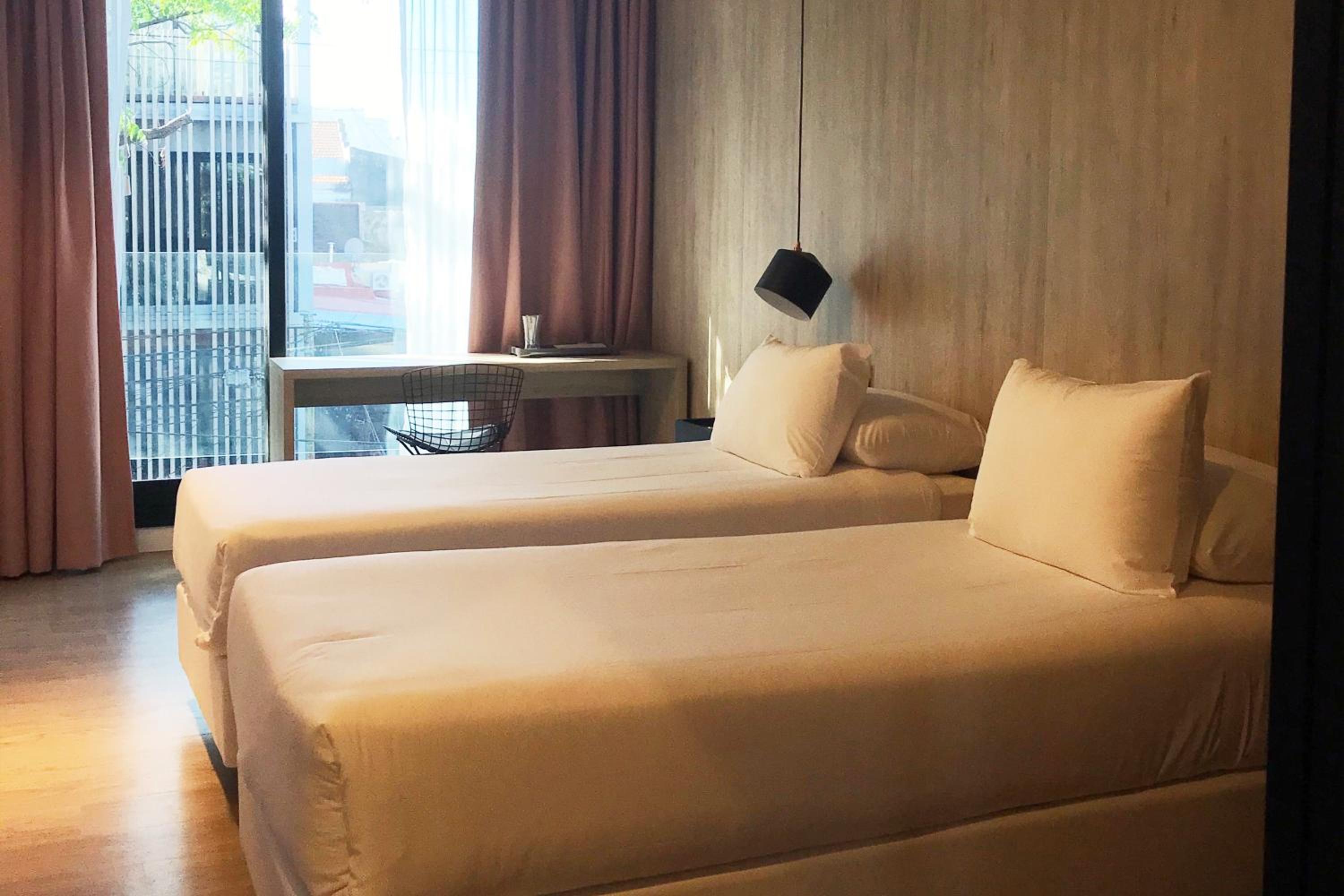 Standard Double or Twin Room thumbnail 6