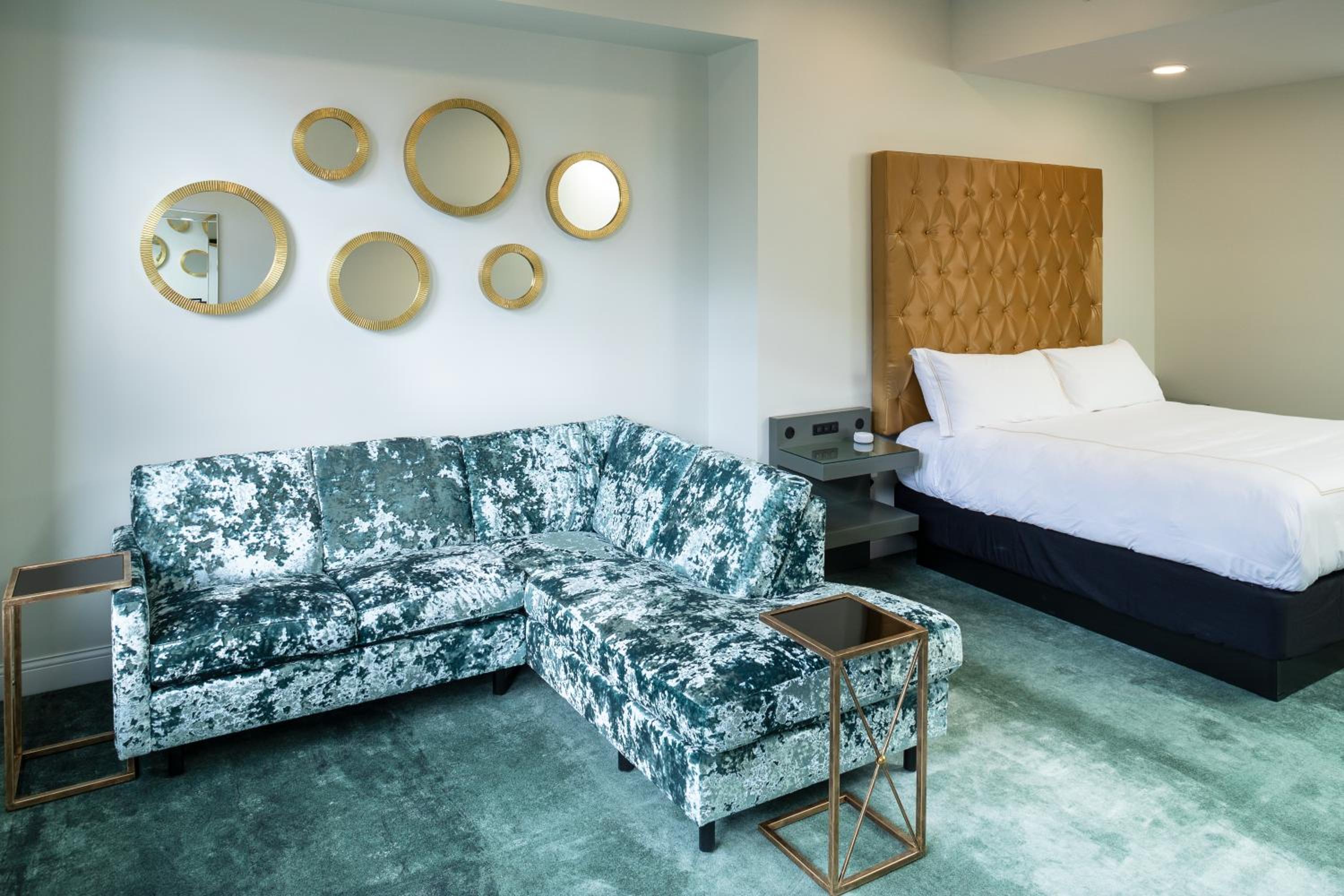 Junior Suite - Photo 1