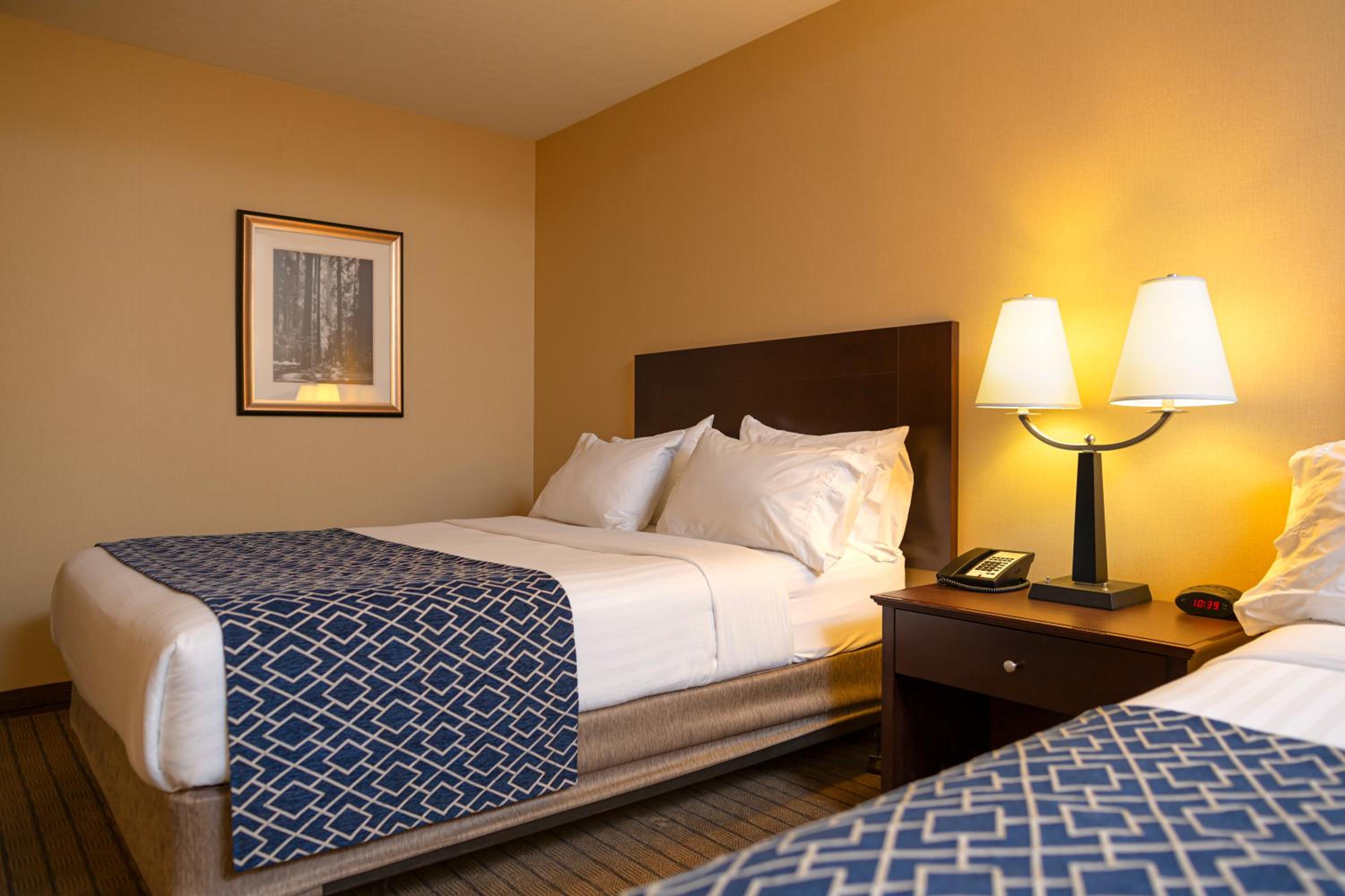 Queen Room with Two Queen Beds - Disability Access