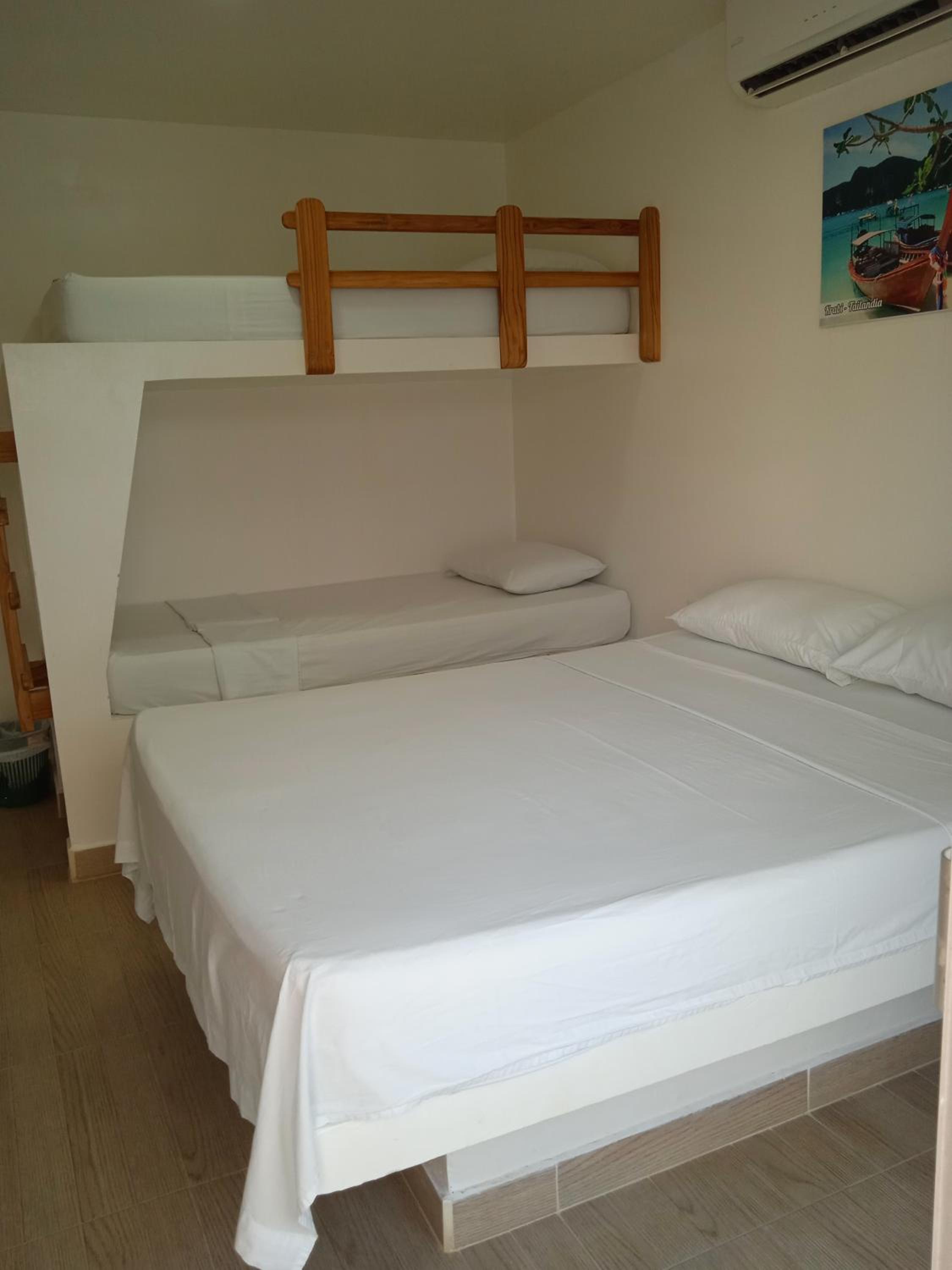Standard Quadruple Room photo 2