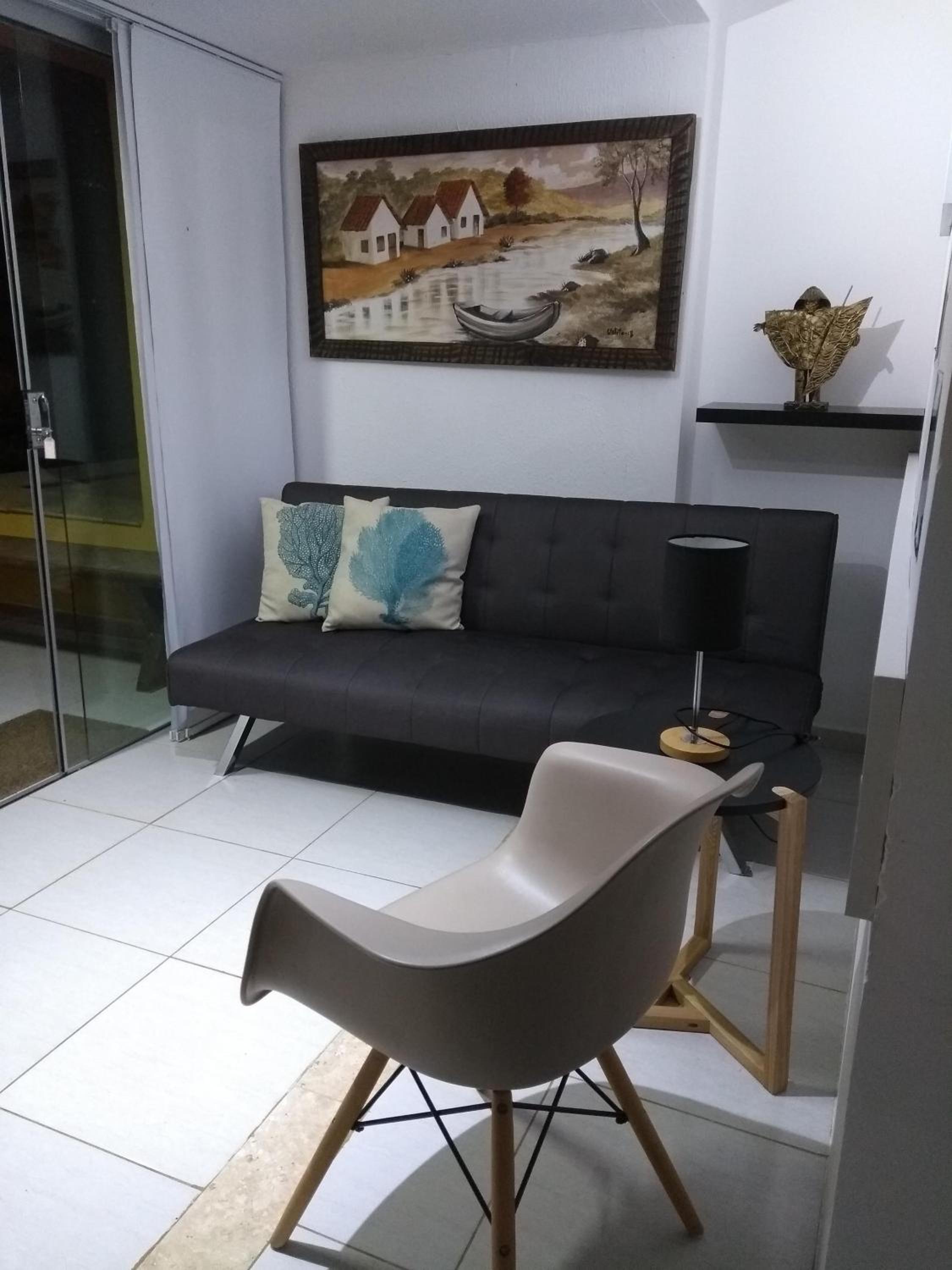 One-Bedroom Apartment - Photo 17