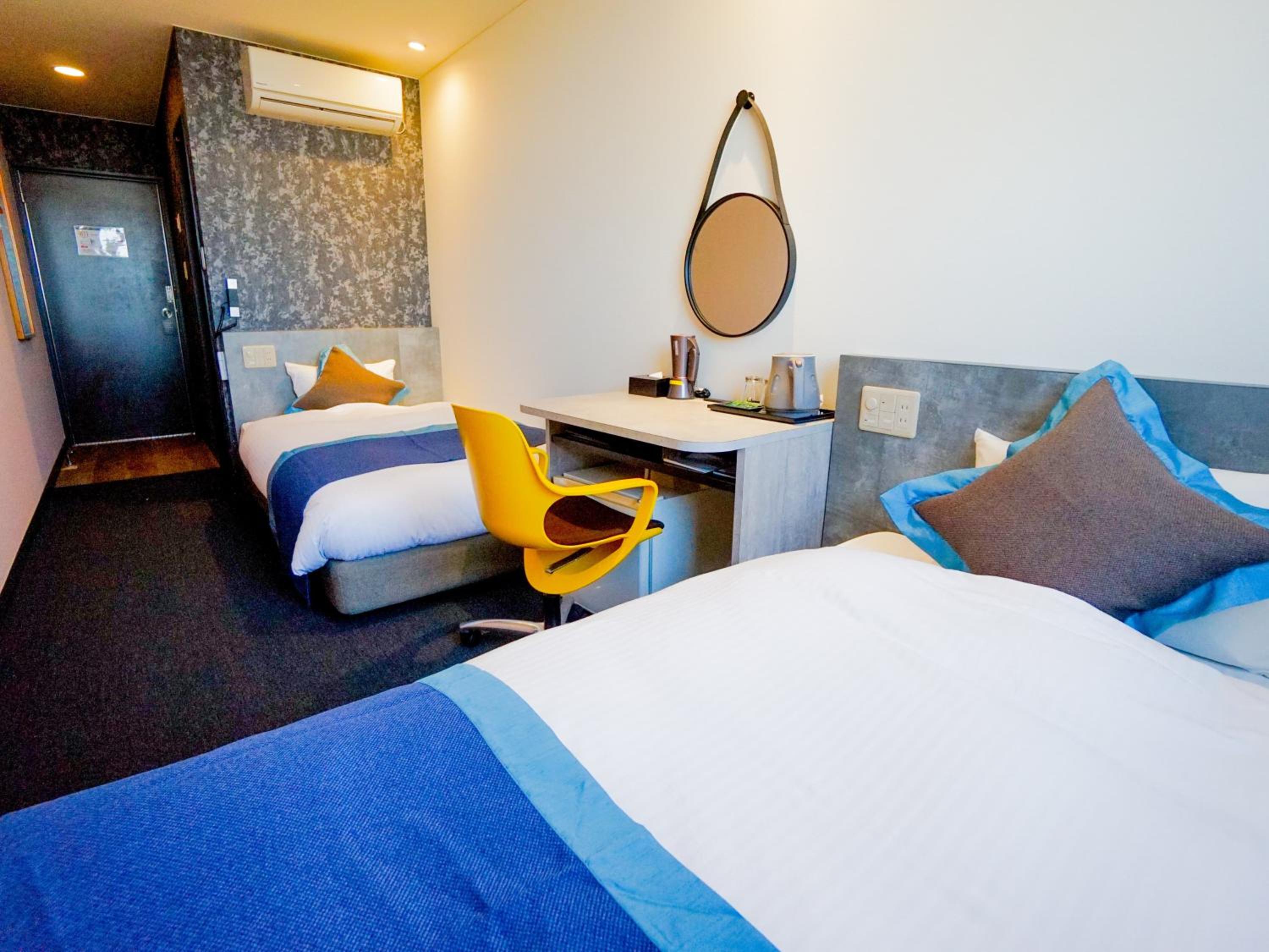Economy Twin Room - Photo 5