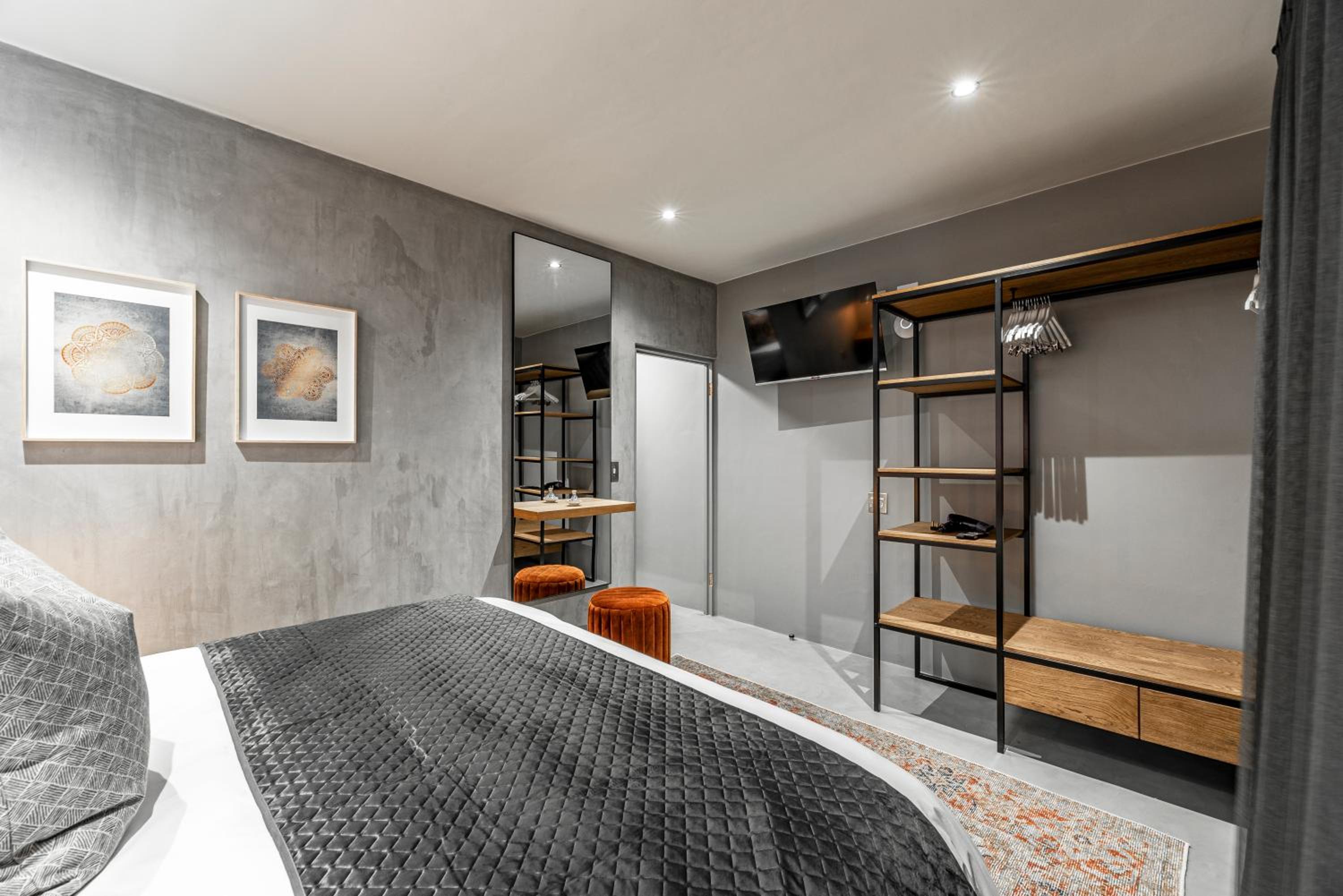 Deluxe Room - Photo 3