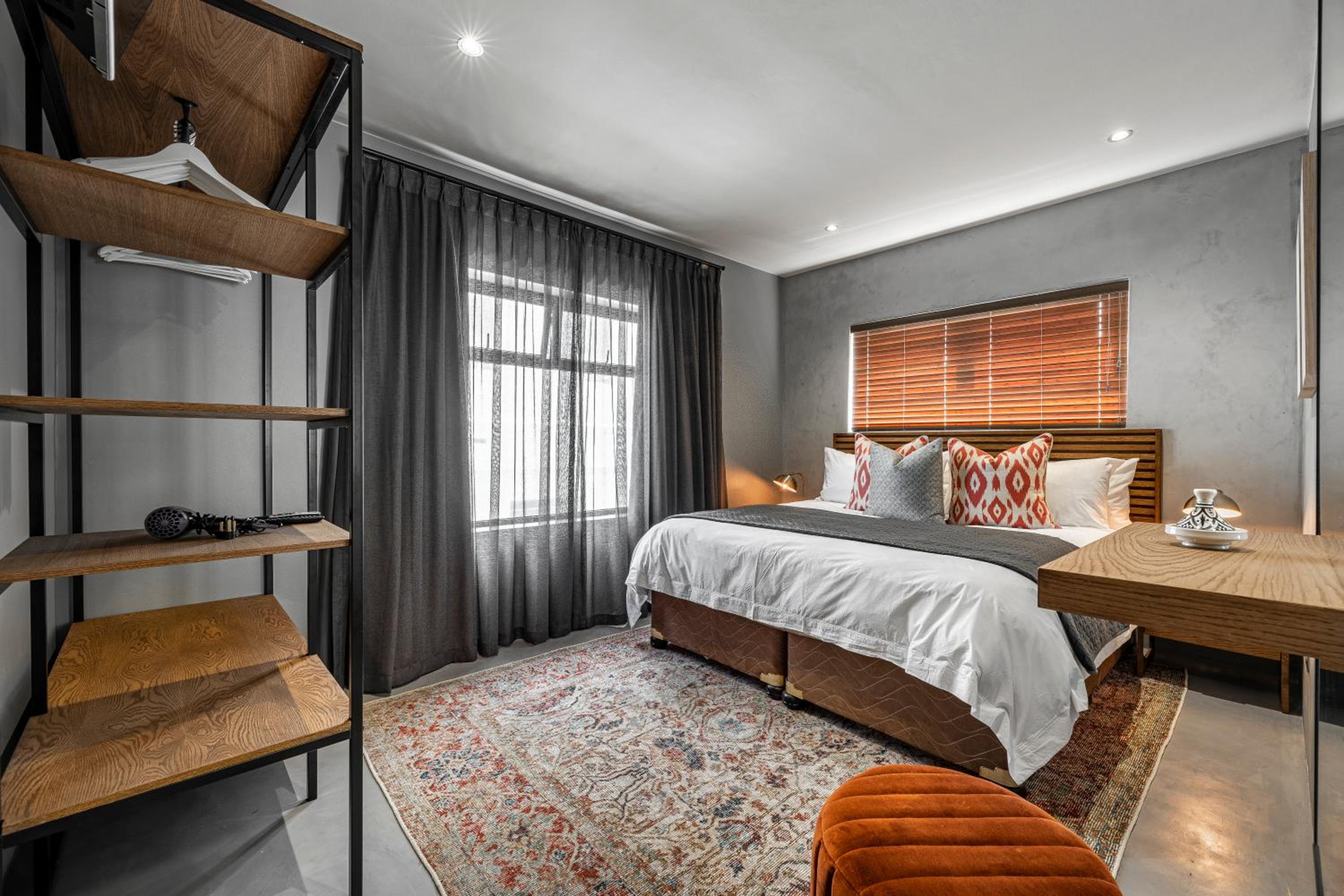 Deluxe Room - Photo 1