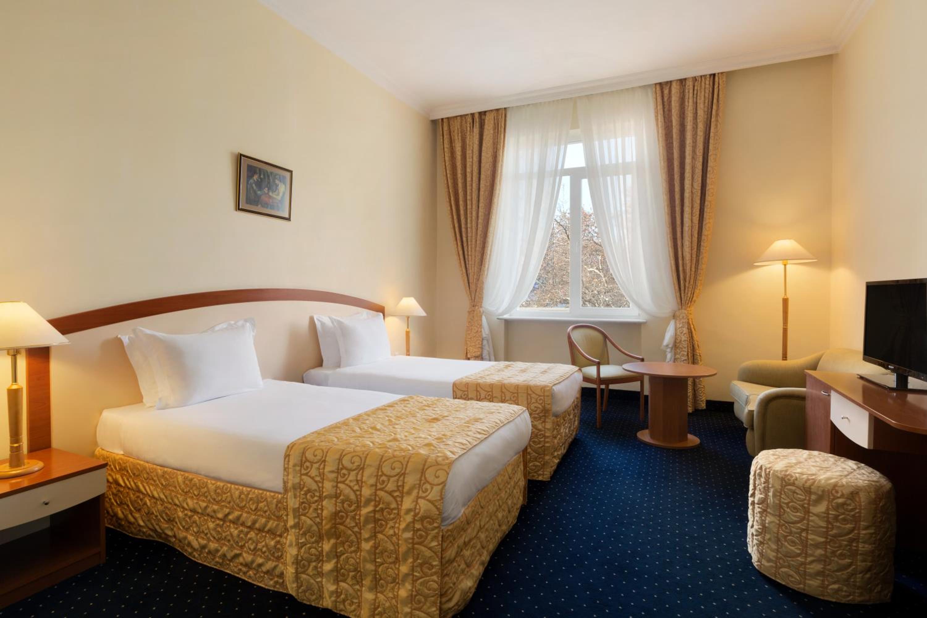 Room, 2 Twin Beds, Non Smoking
