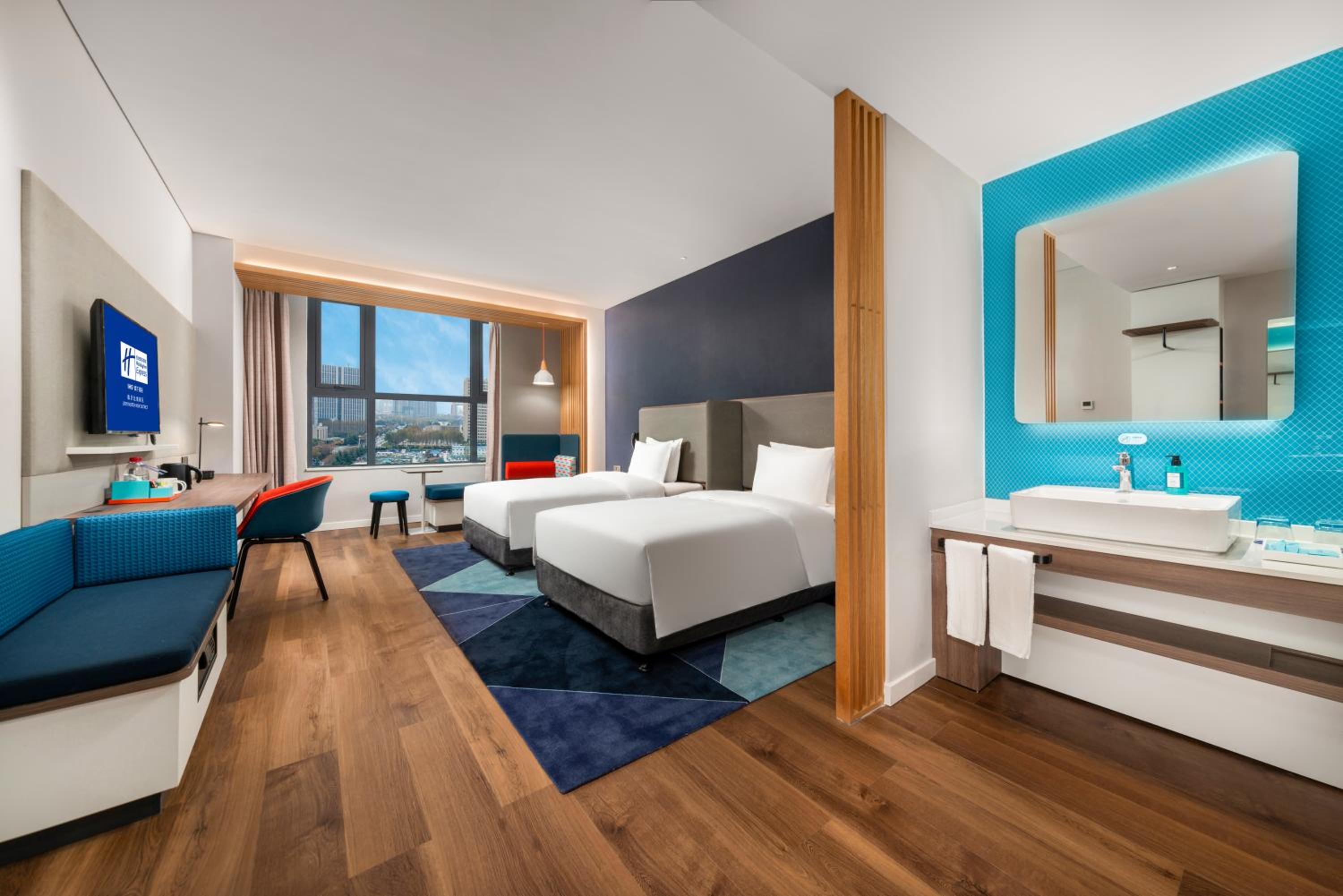 Standard Twin Room with Extra Floor Space - Photo 1