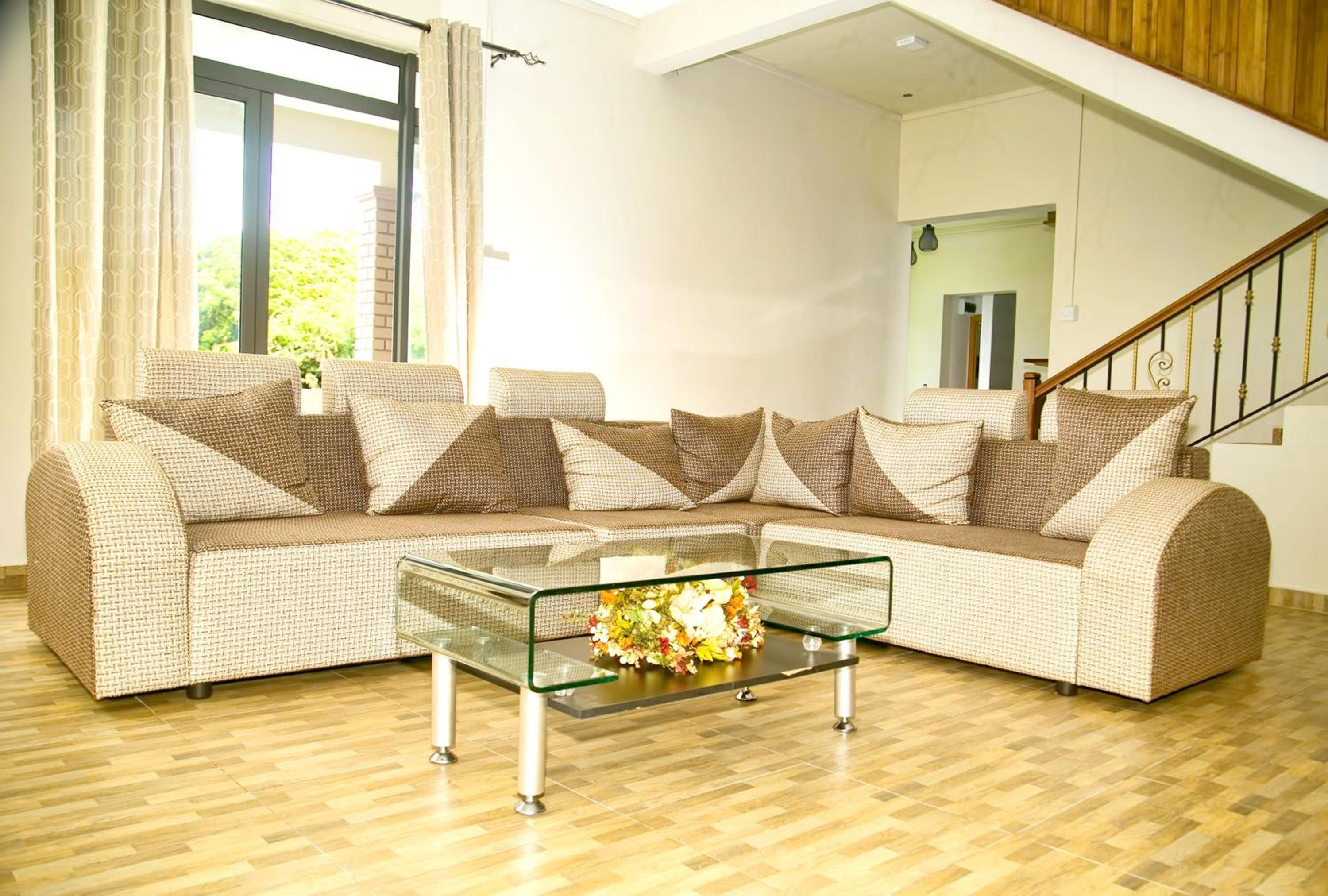 Four-Bedroom Villa photo 3