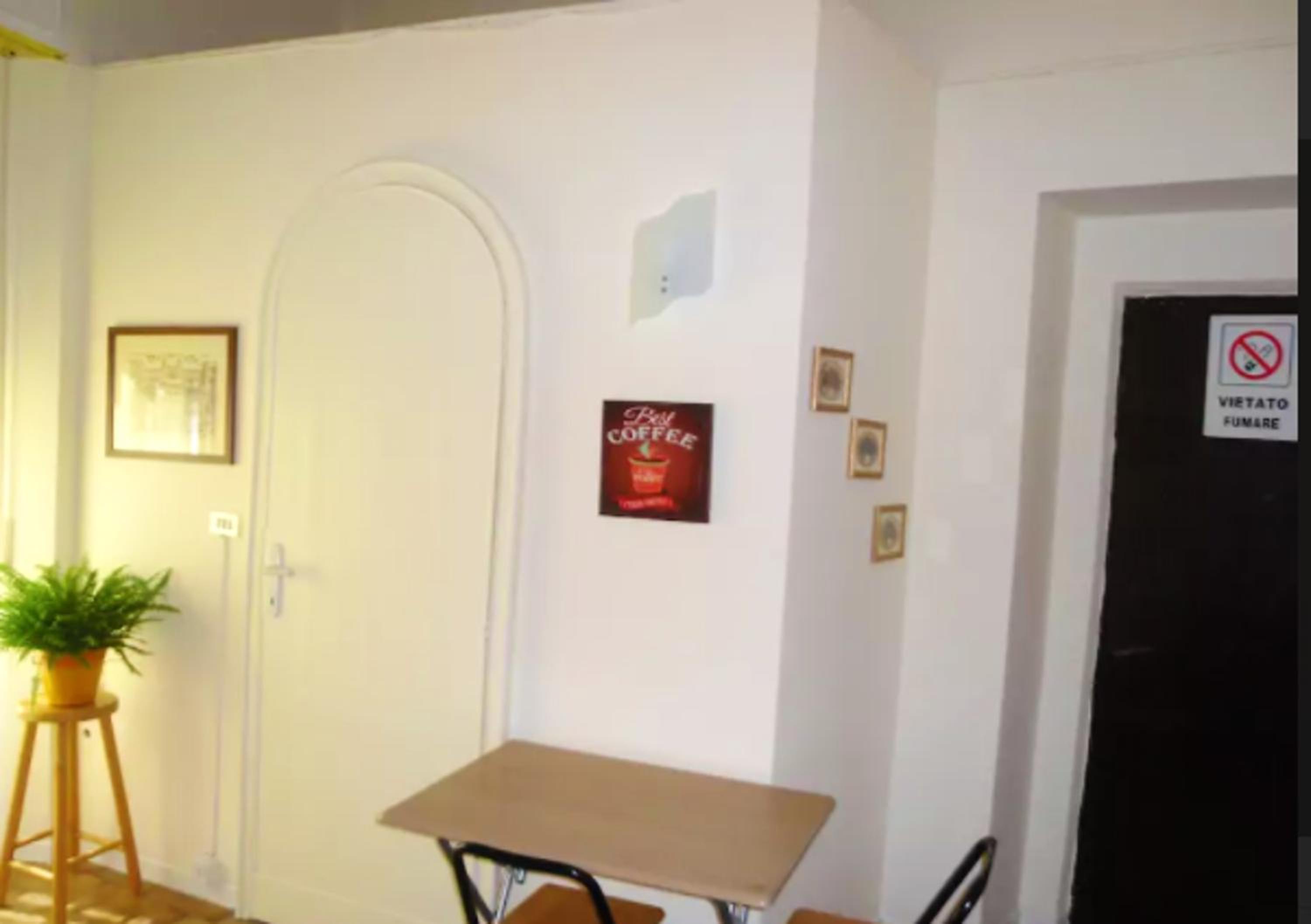 One-Bedroom Apartment photo 3