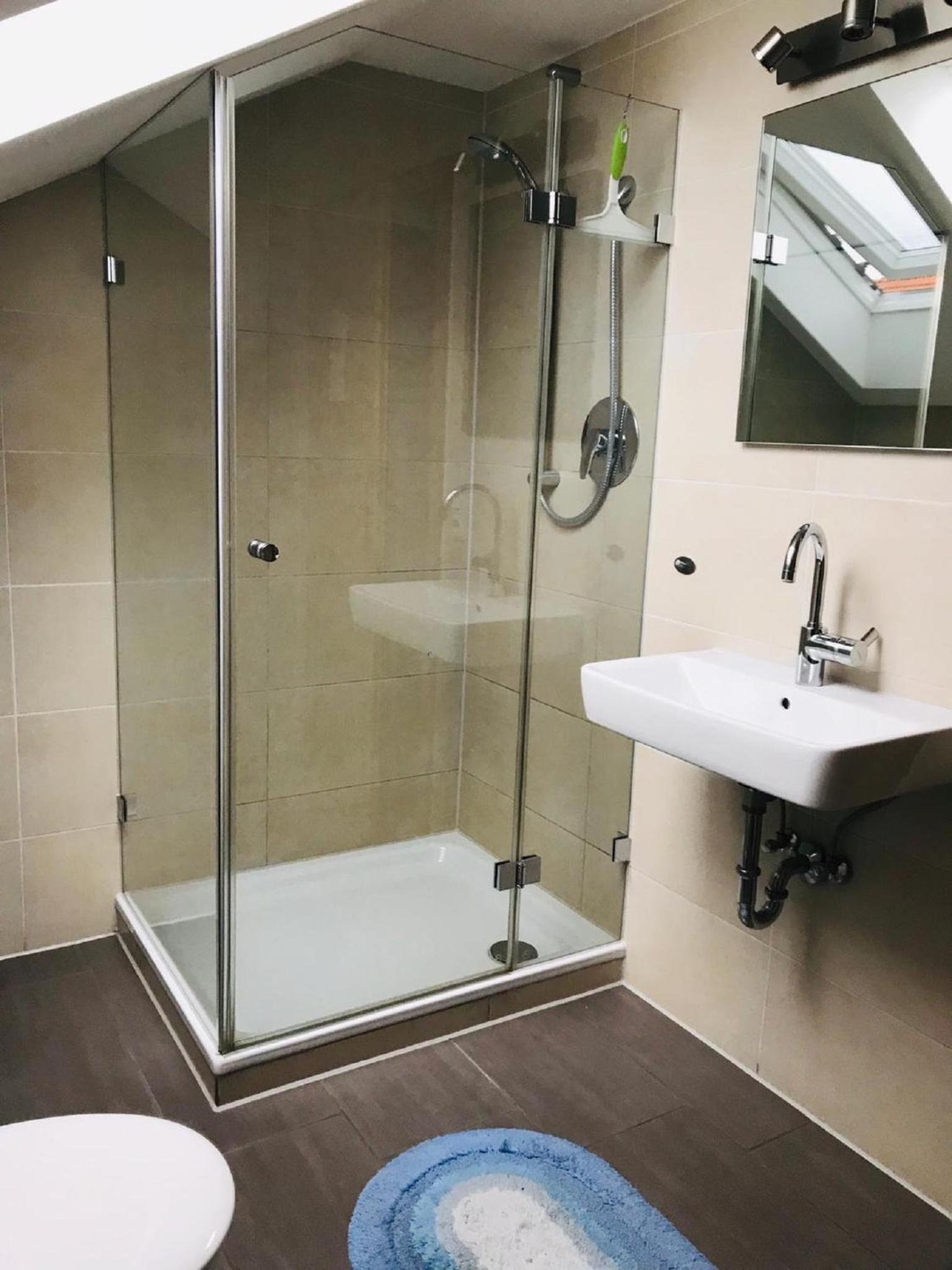 Double Room with Shared Bathroom photo 2