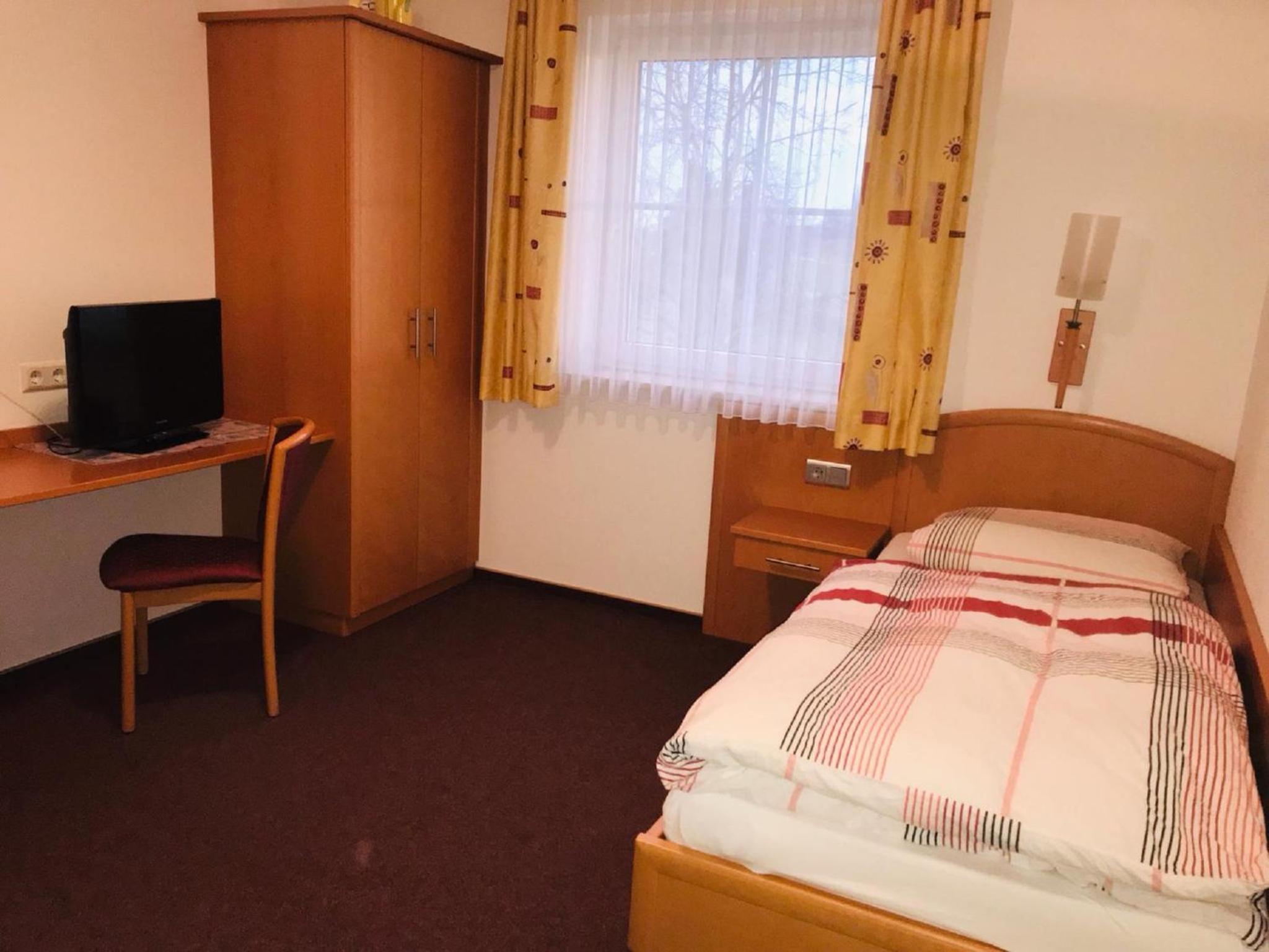 Single Room photo 2
