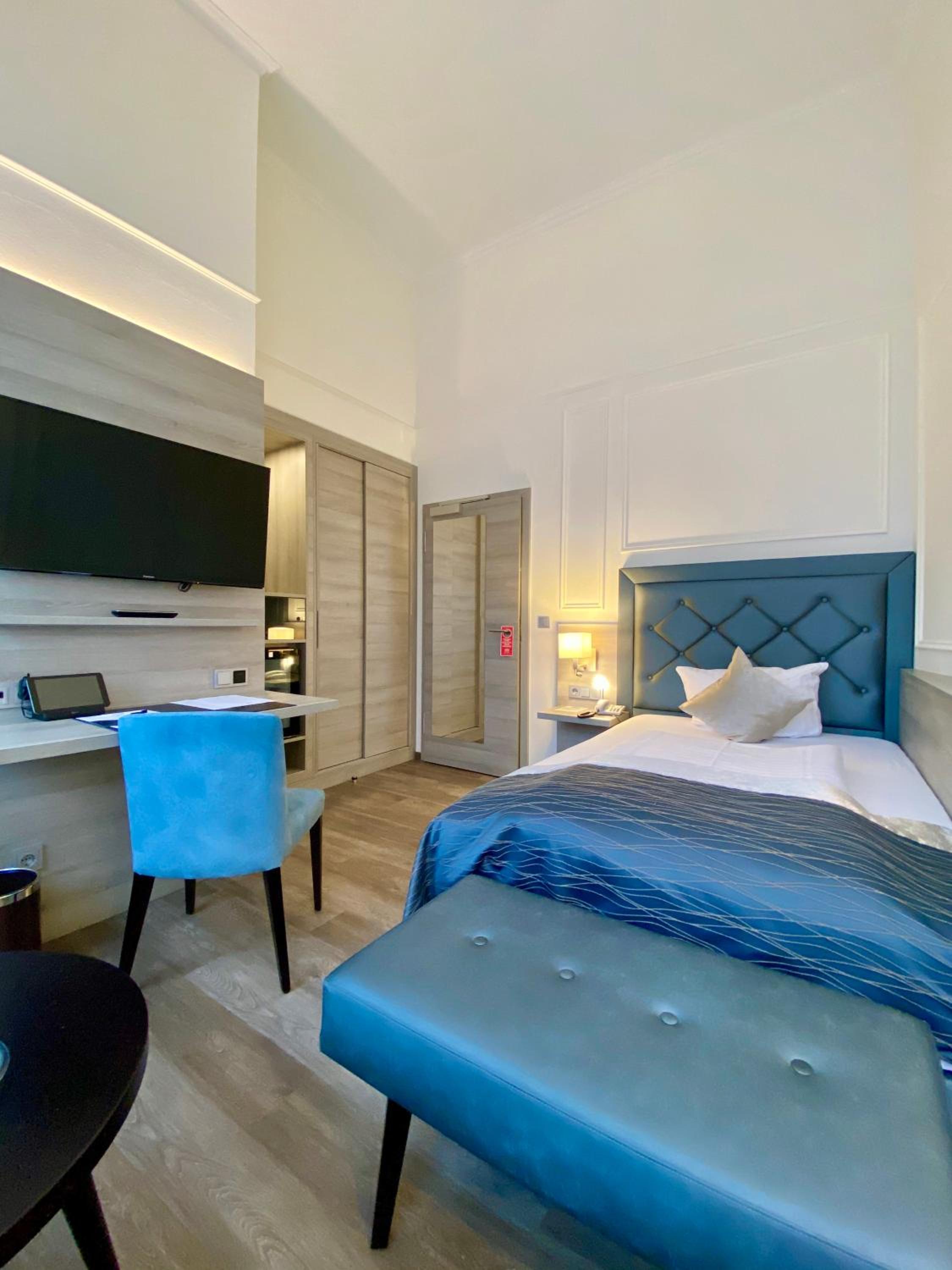 Single Room photo 2