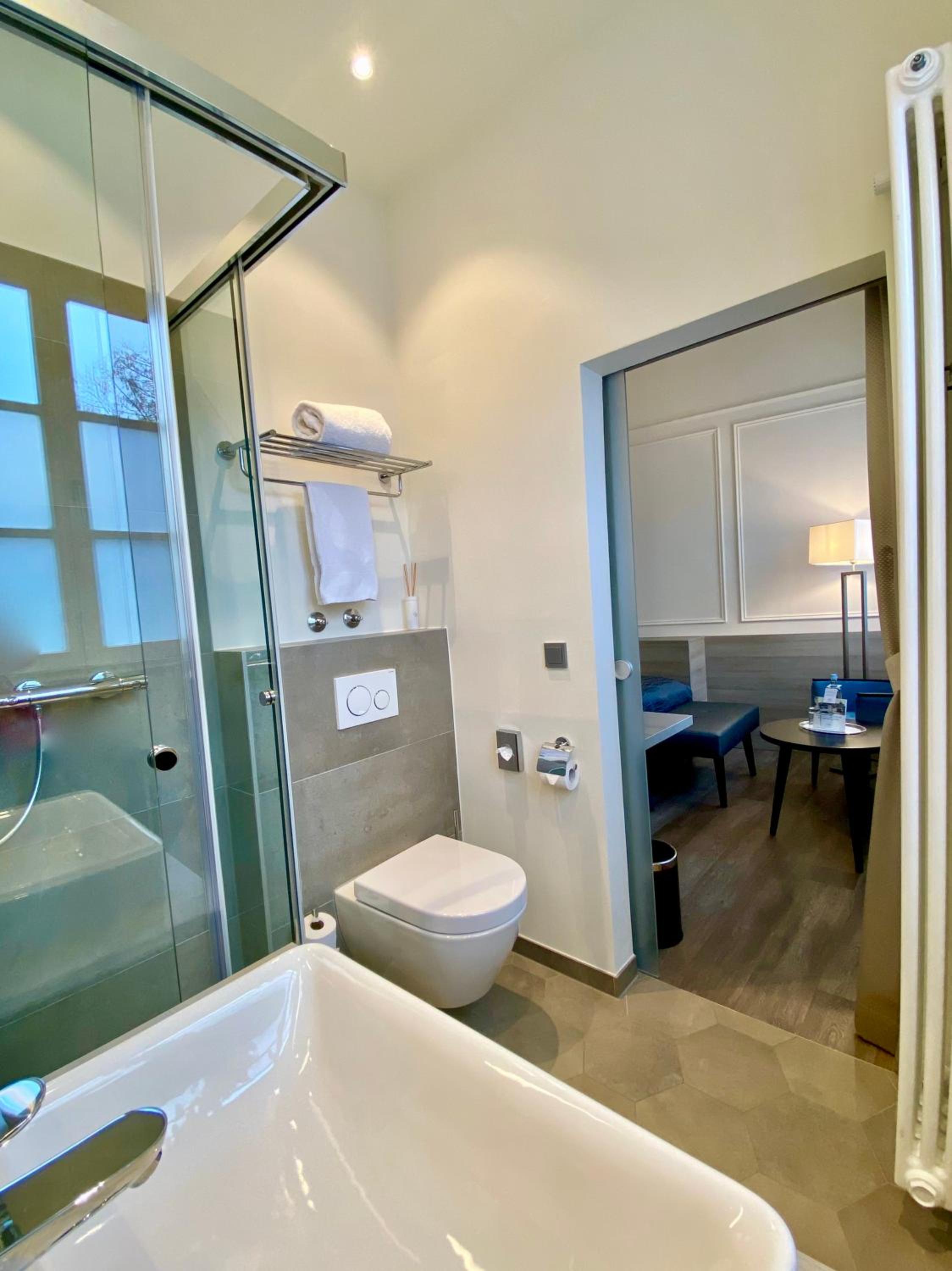 Single Room photo 3