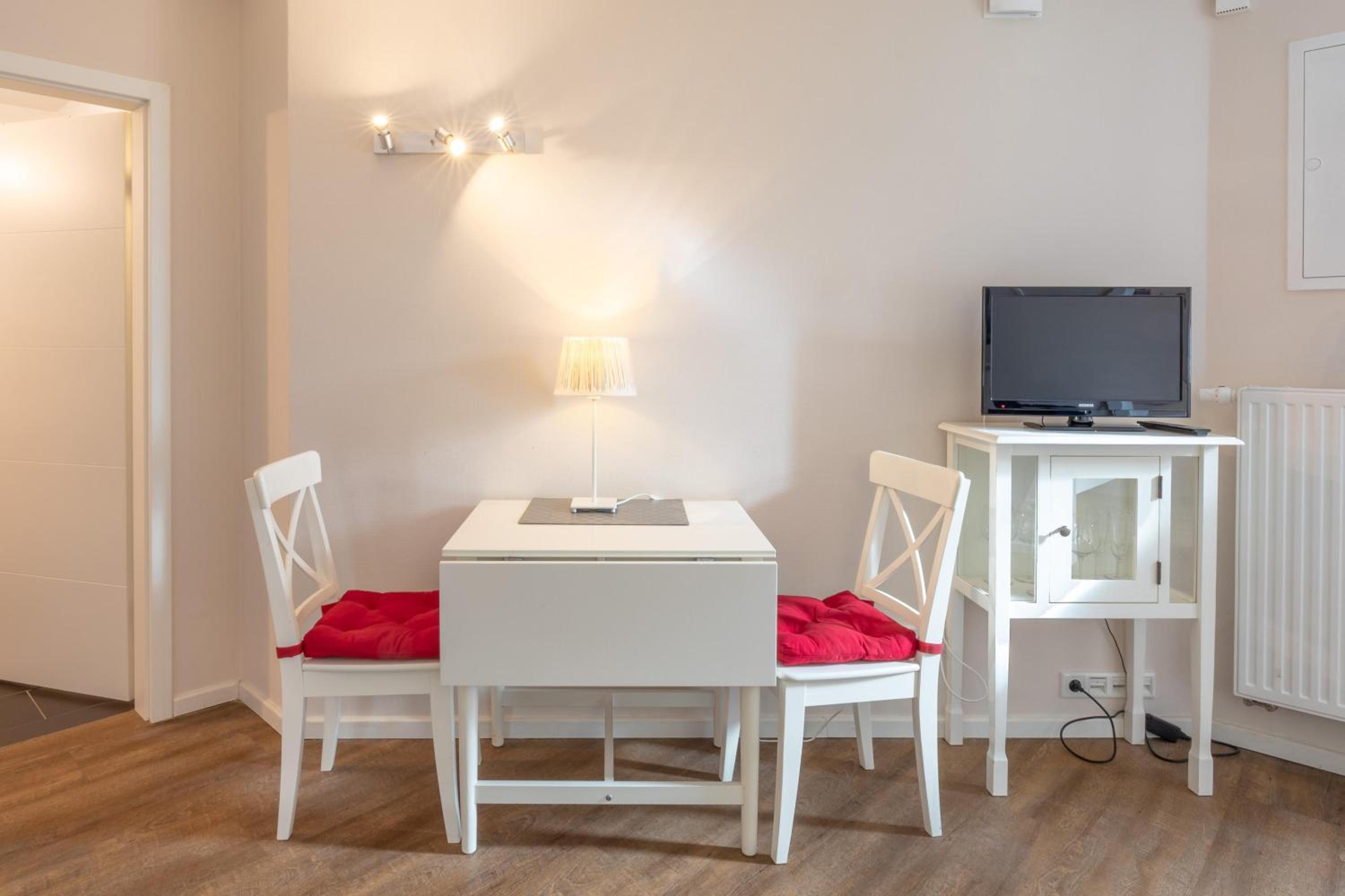 Apartment with Terrace photo 3