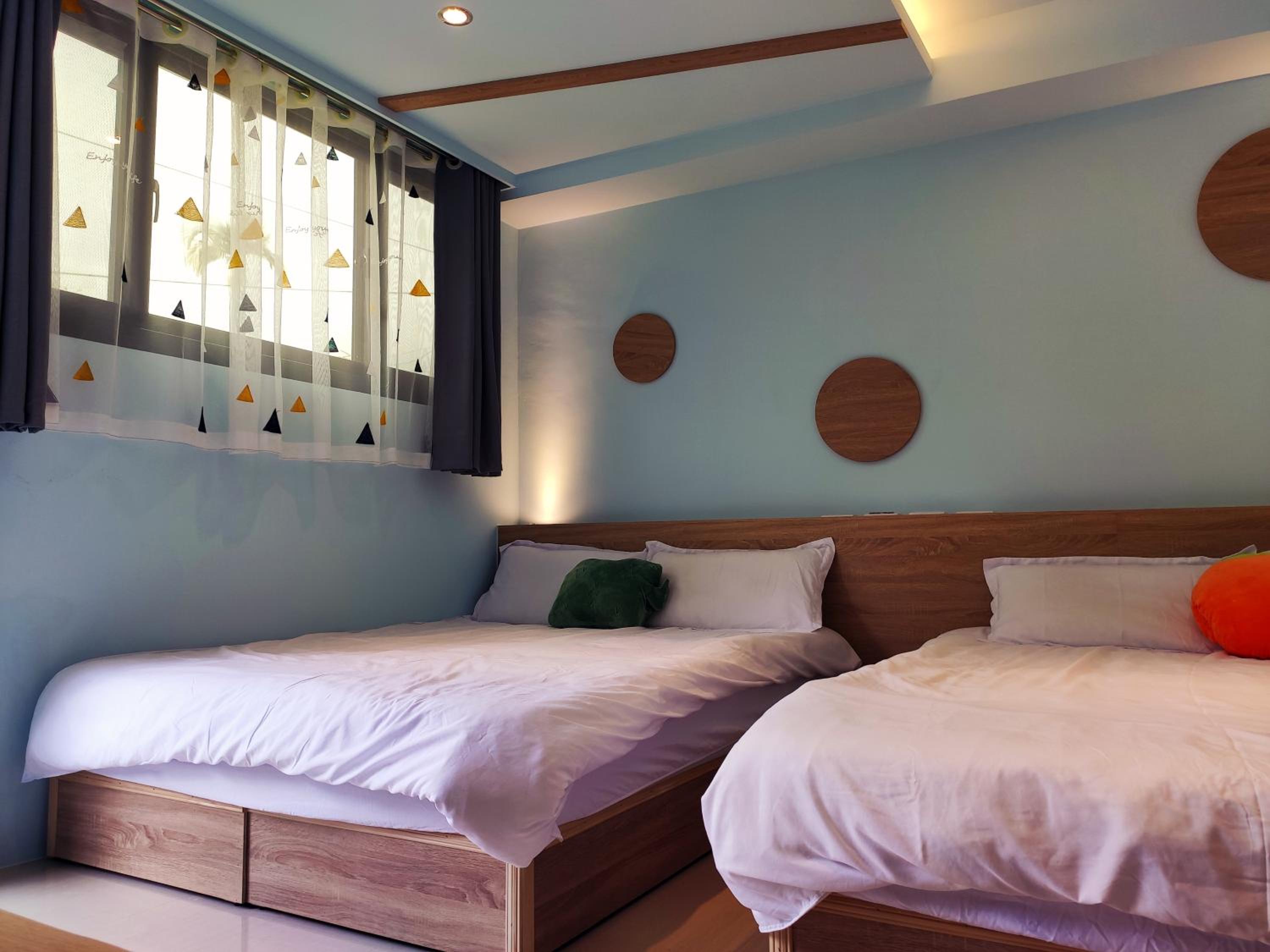 Quadruple Room with Bath photo 1