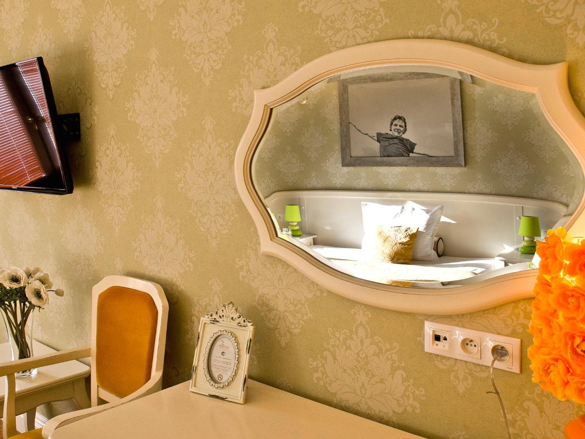 Deluxe Double or Twin Room photo 3