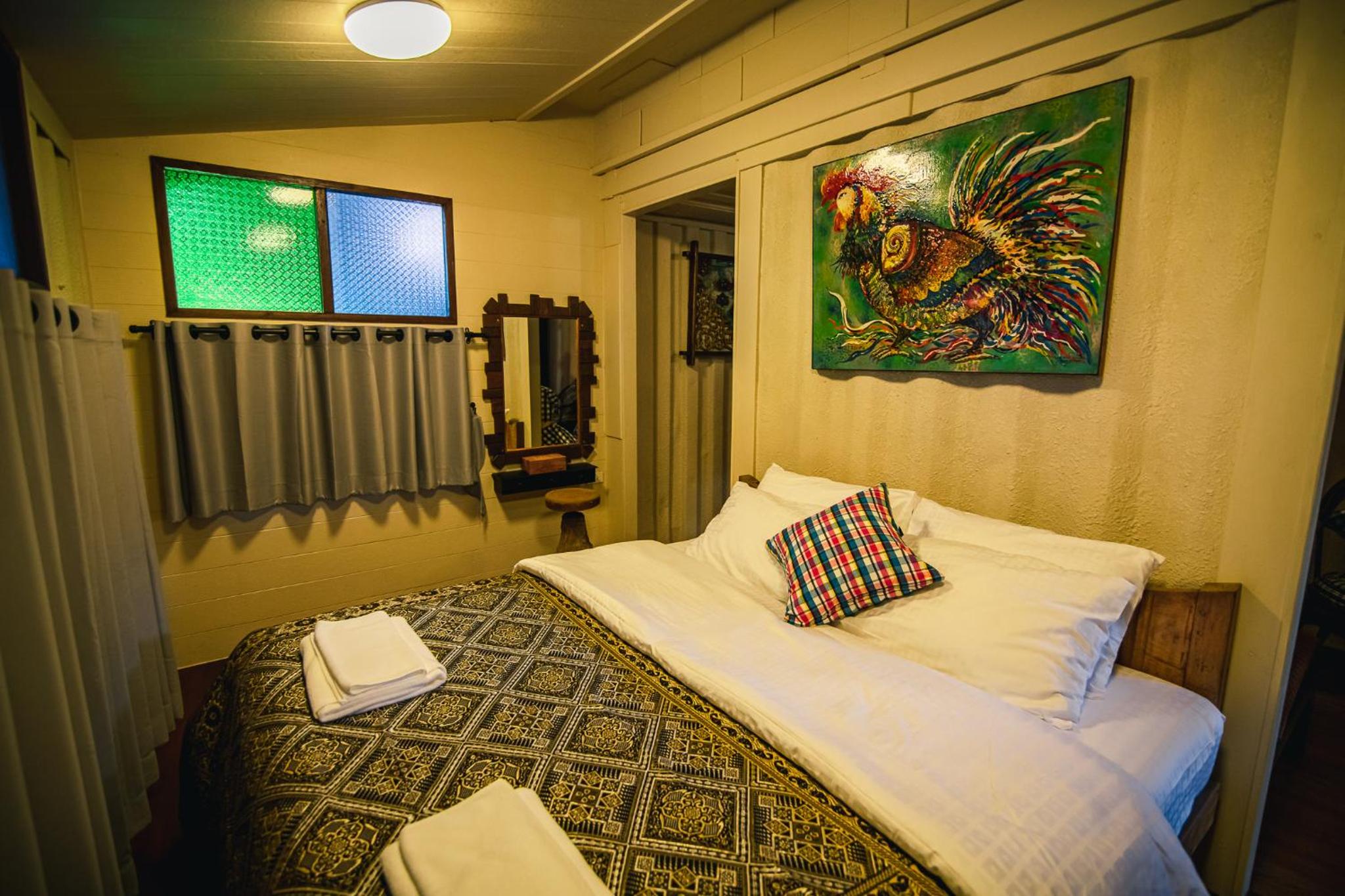 Deluxe Double Room (2 Adults + 1 Child) - Photo 6