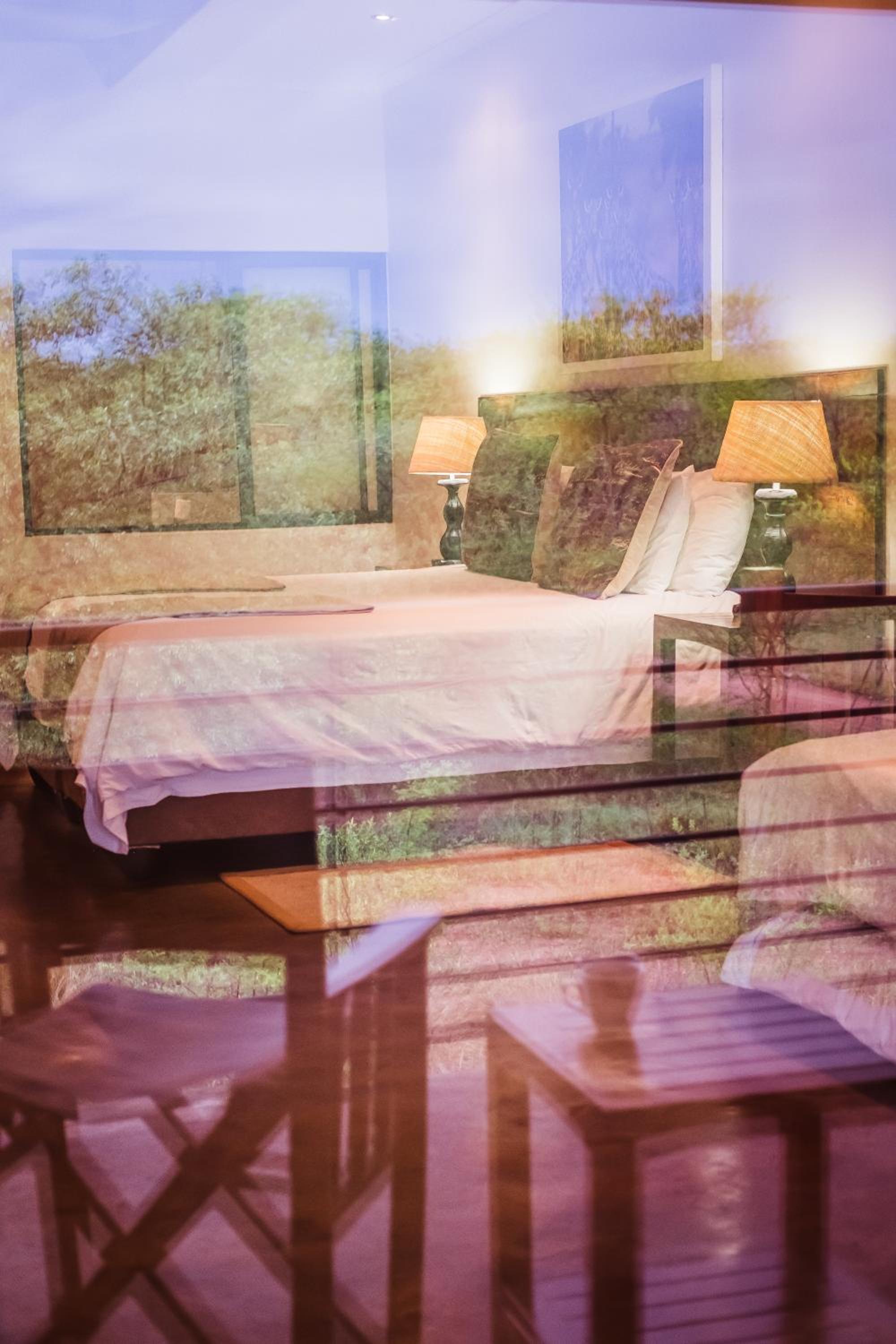 Luxury King Room photo 2