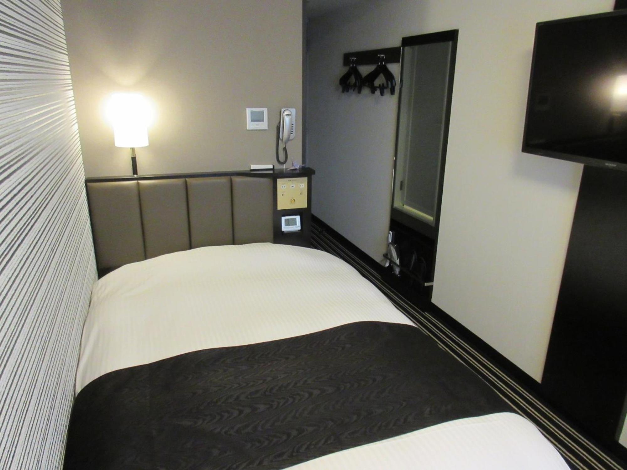 Standard Single Room - Room Only - Smoking photo 1