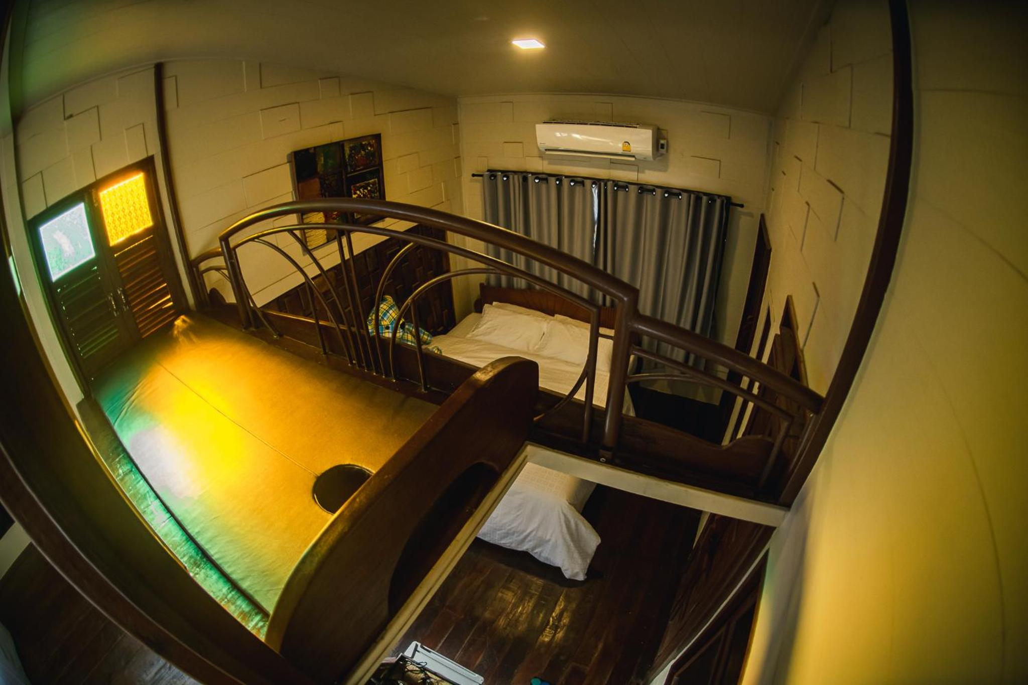 Deluxe Double Room with Extra Bed - Photo 4