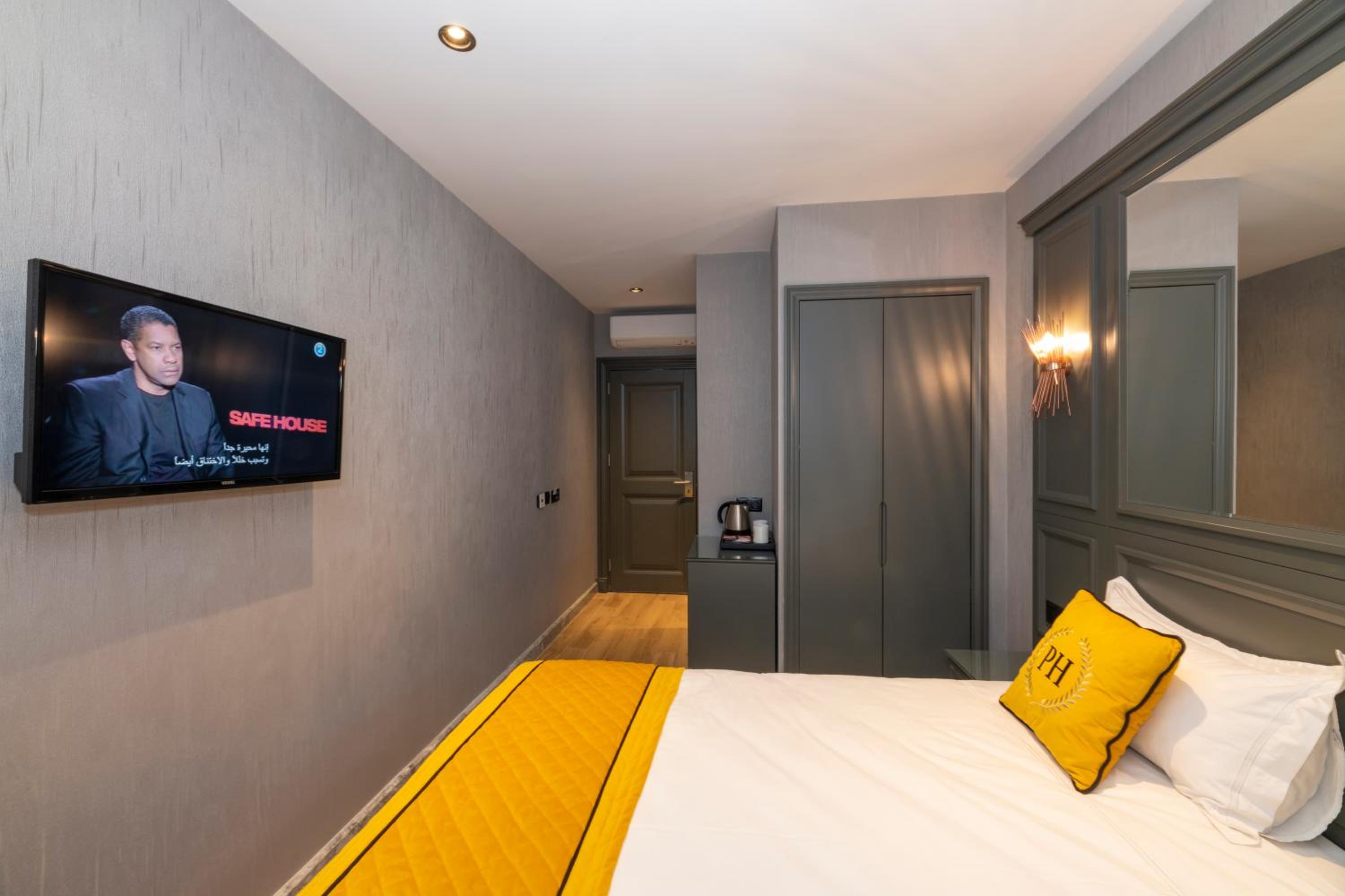 Deluxe Double Room photo 2