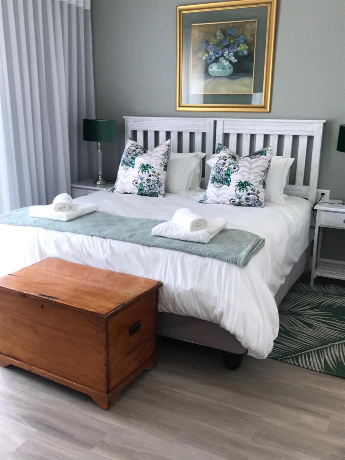 Large Double or Twin Room photo 1
