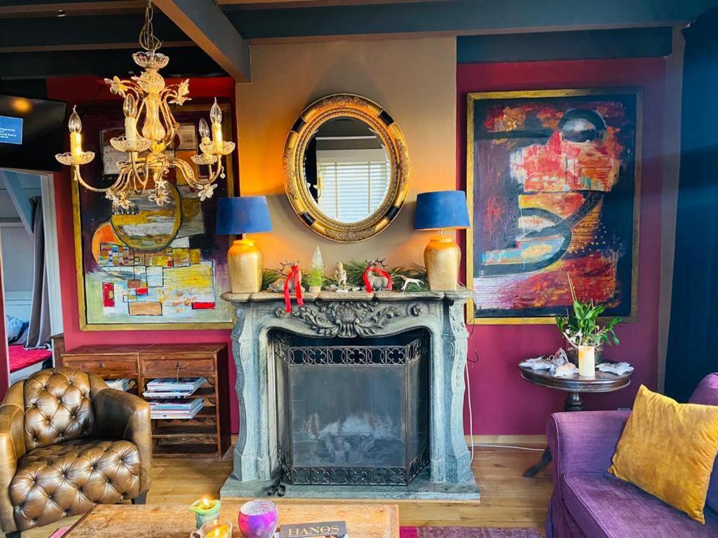 One-Bedroom Apartment - Photo 3