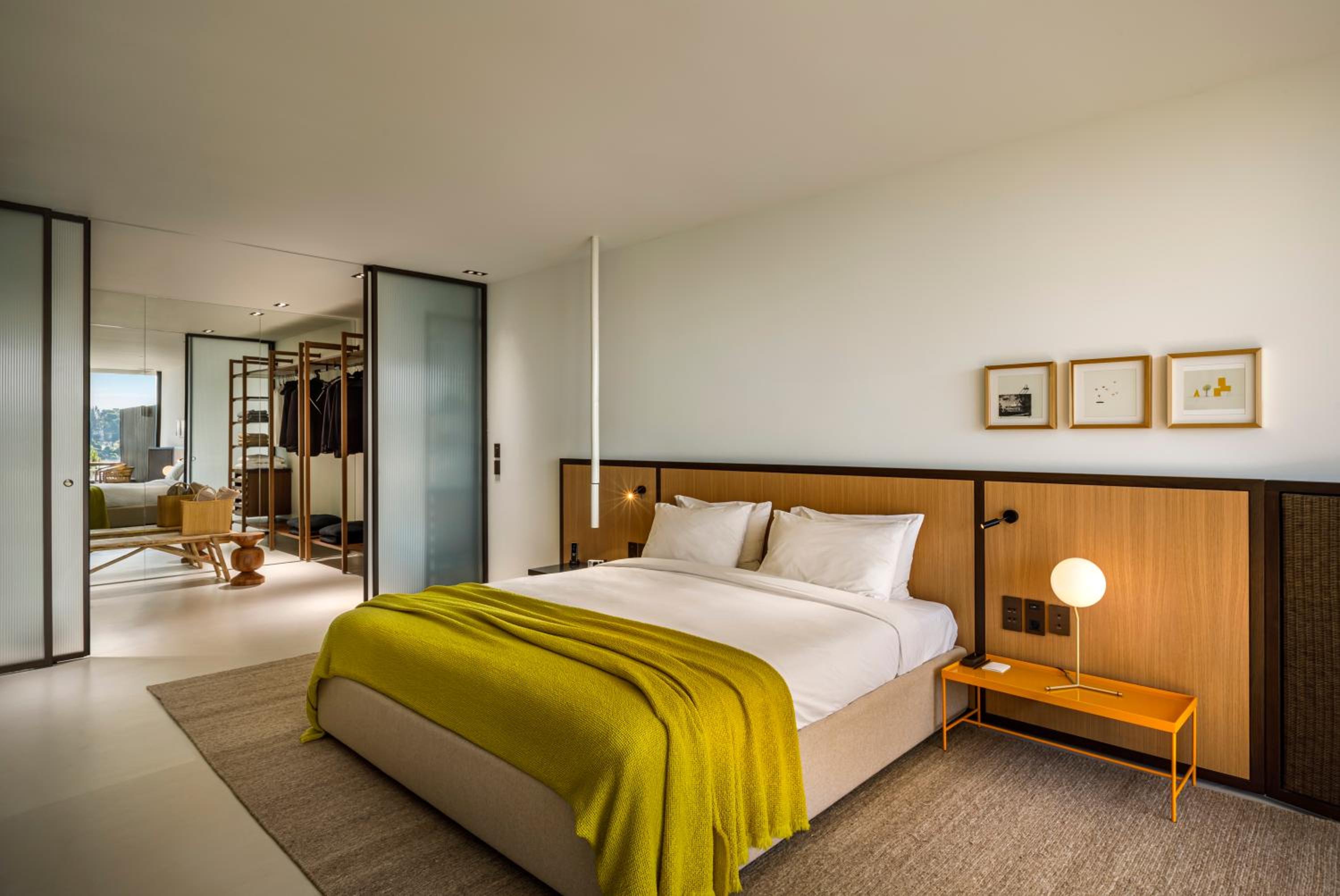 Signature Suite (Non Smoking) thumbnail 6