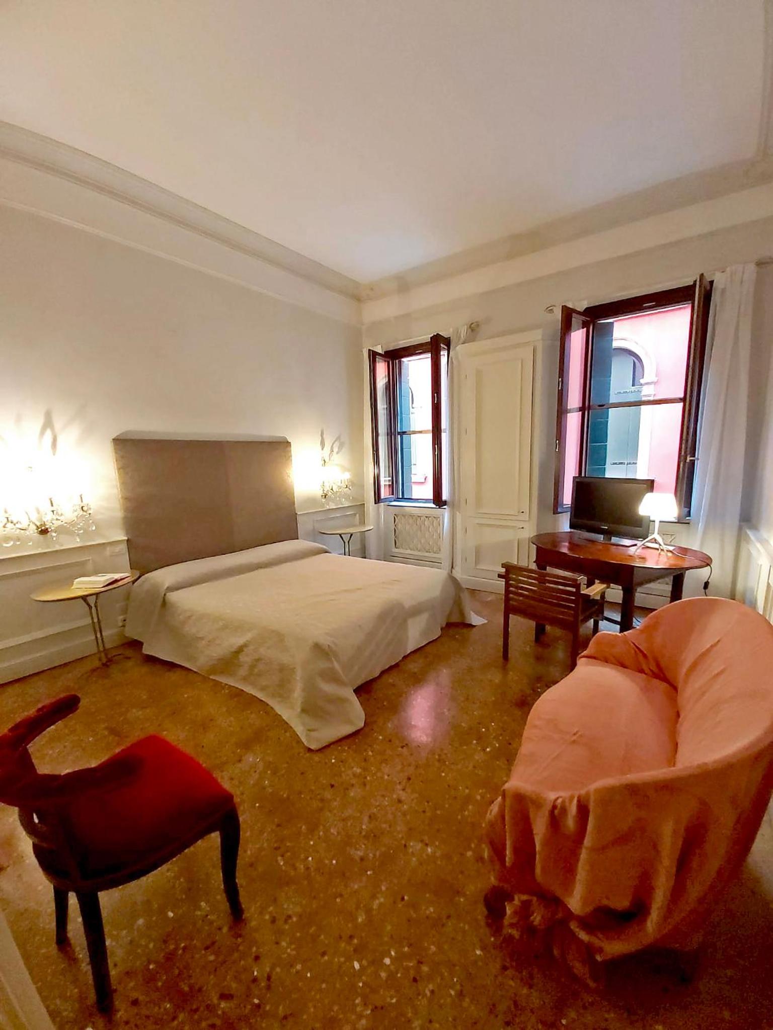 Two-Bedroom Apartment photo 2