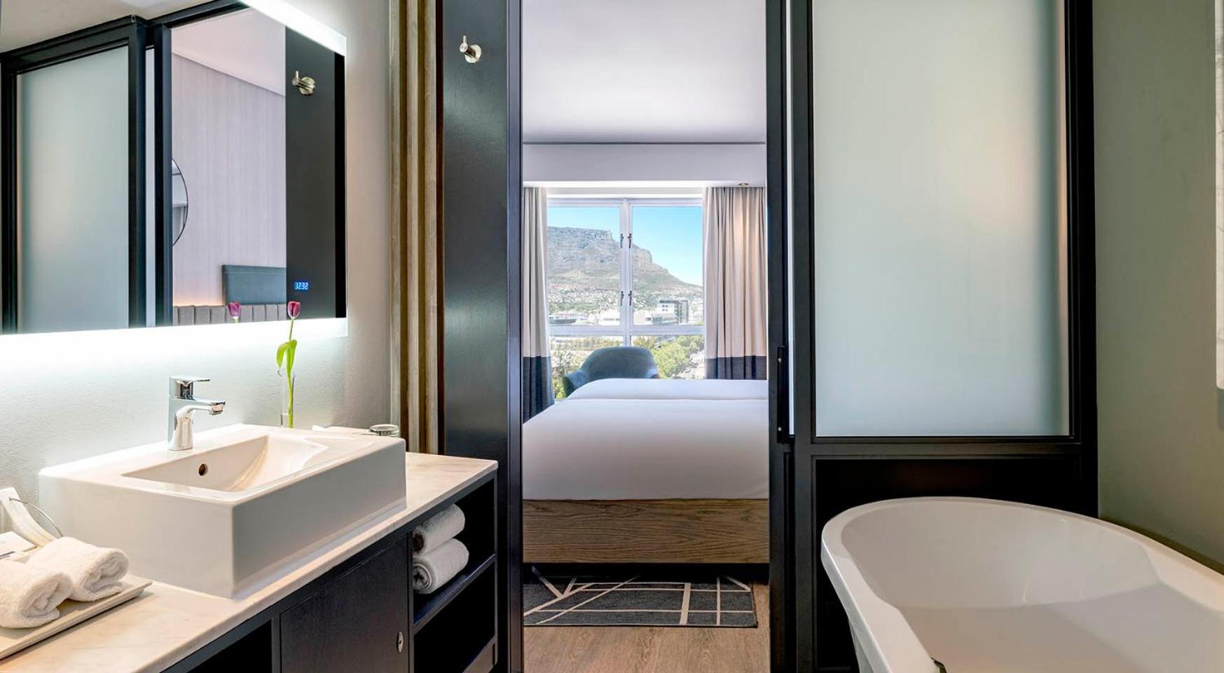 Twin Room - Photo 5