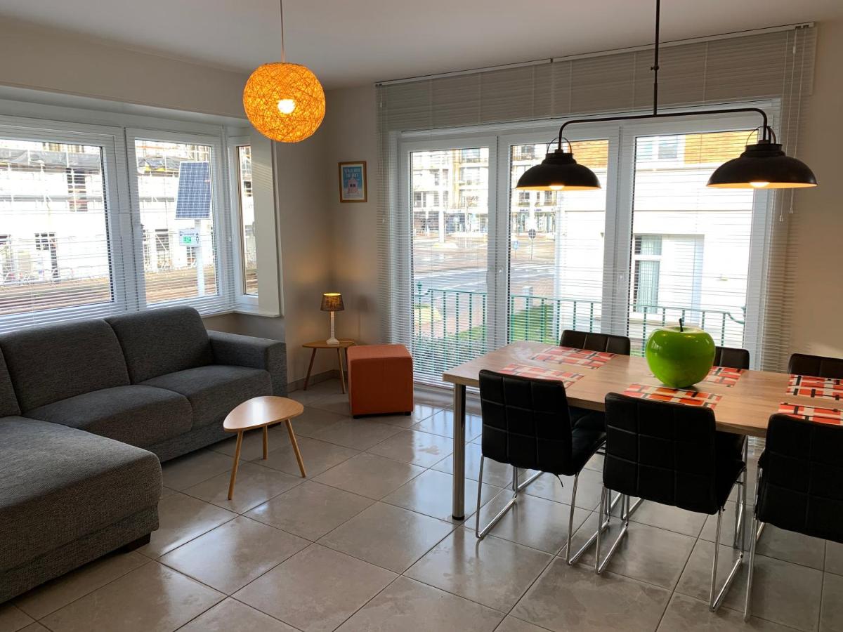 Three-Bedroom Apartment photo 2