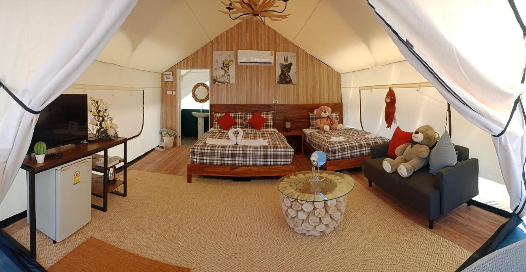 Tent - Photo 11