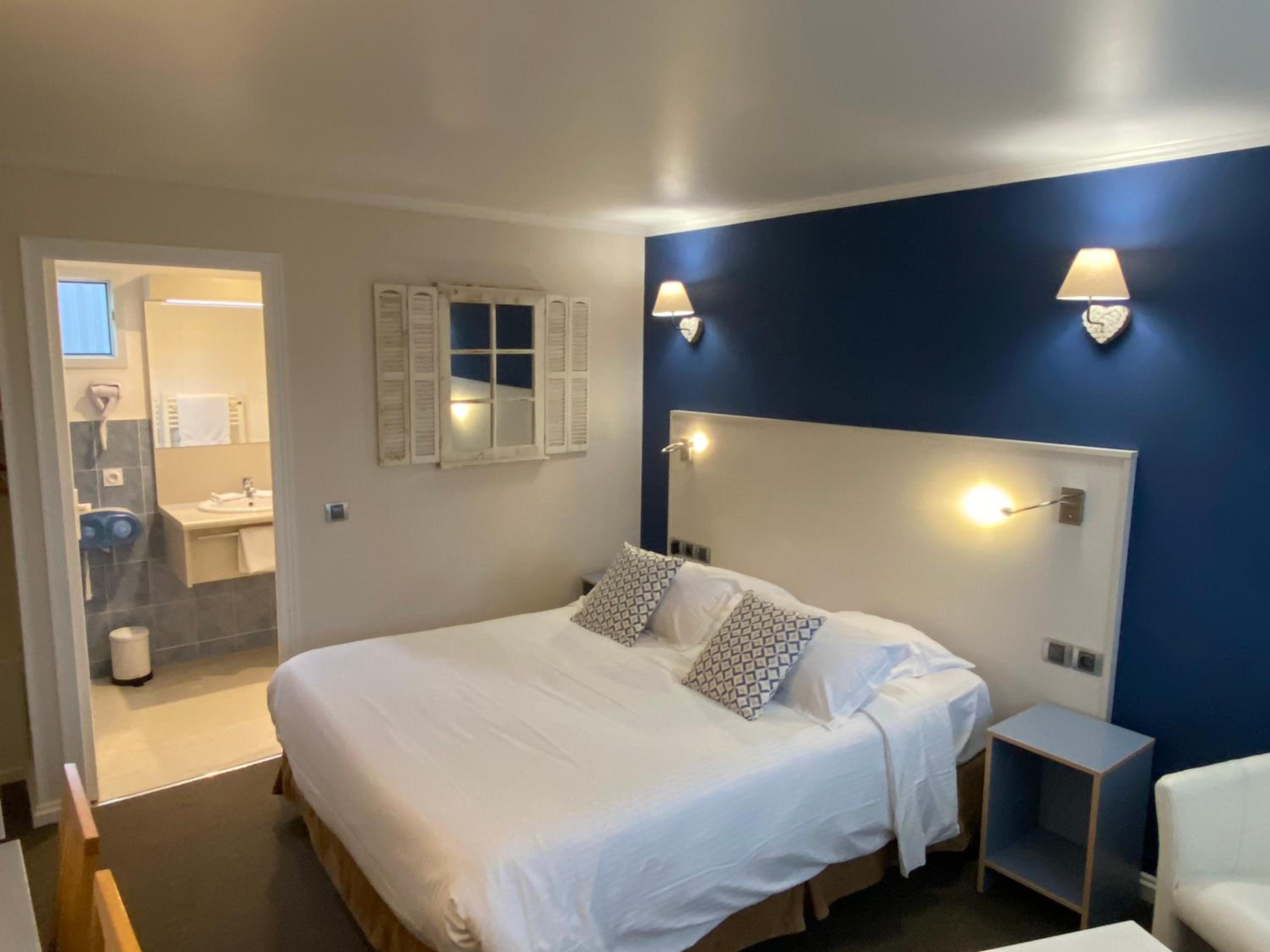 Double Room - Photo 4